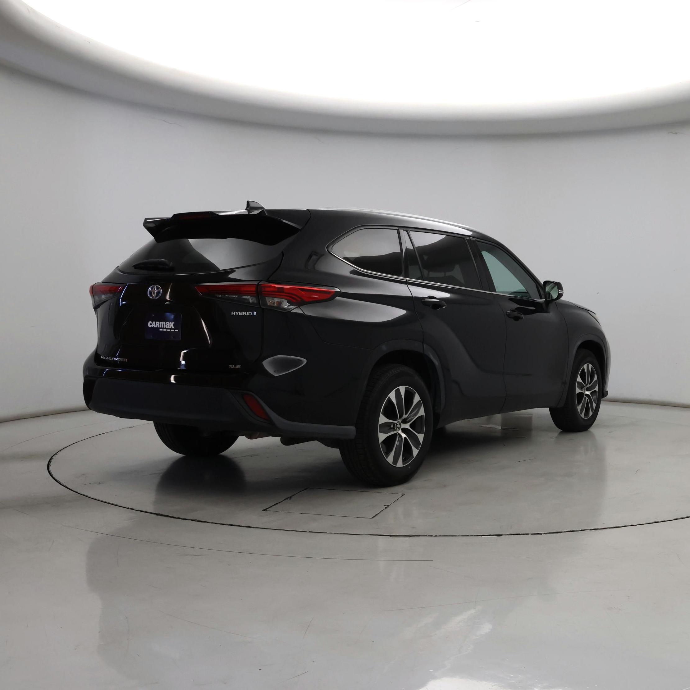 Thumbnail: 2022 Toyota Highlander - 8