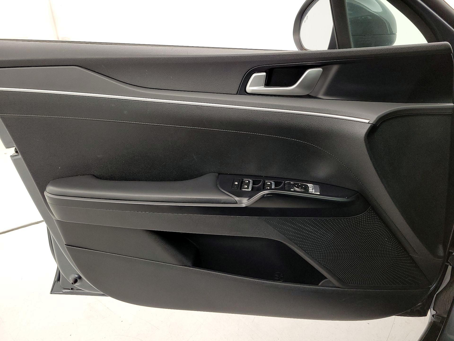 Thumbnail: 2022 Kia K5 - 12
