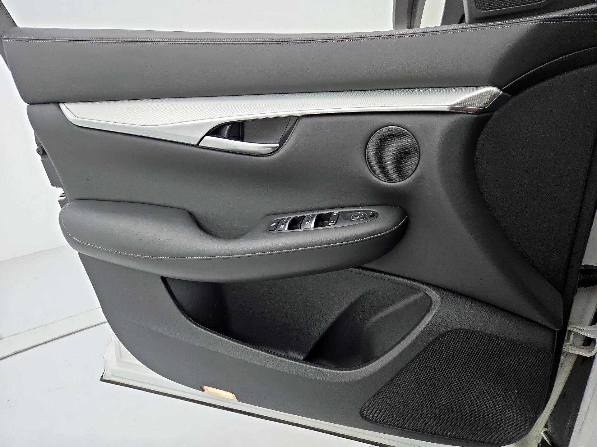 Thumbnail: 2021 INFINITI QX50 - 12