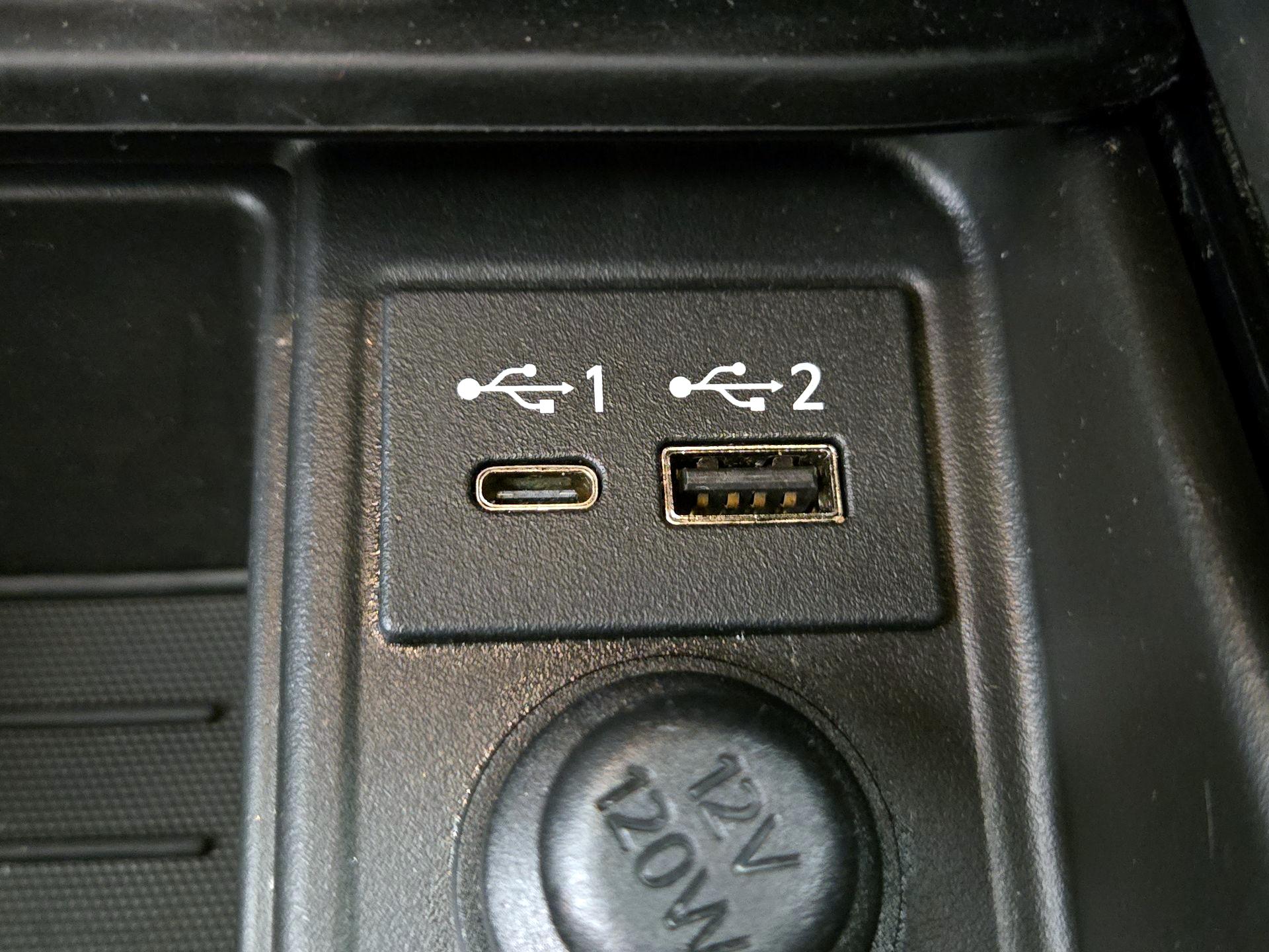 Thumbnail: 2021 INFINITI QX50 - 18