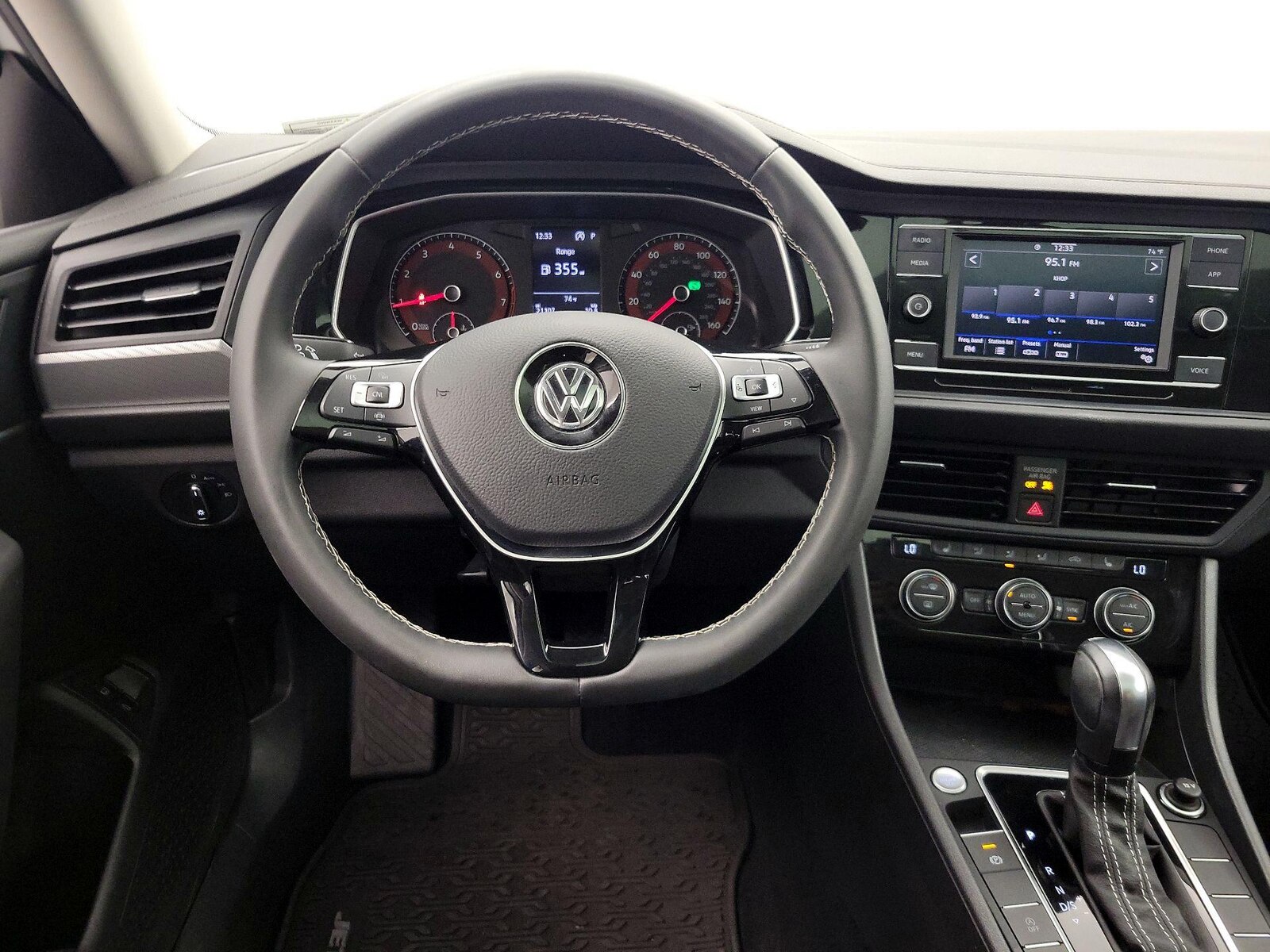 Image of 2021 Volkswagen Jetta SE