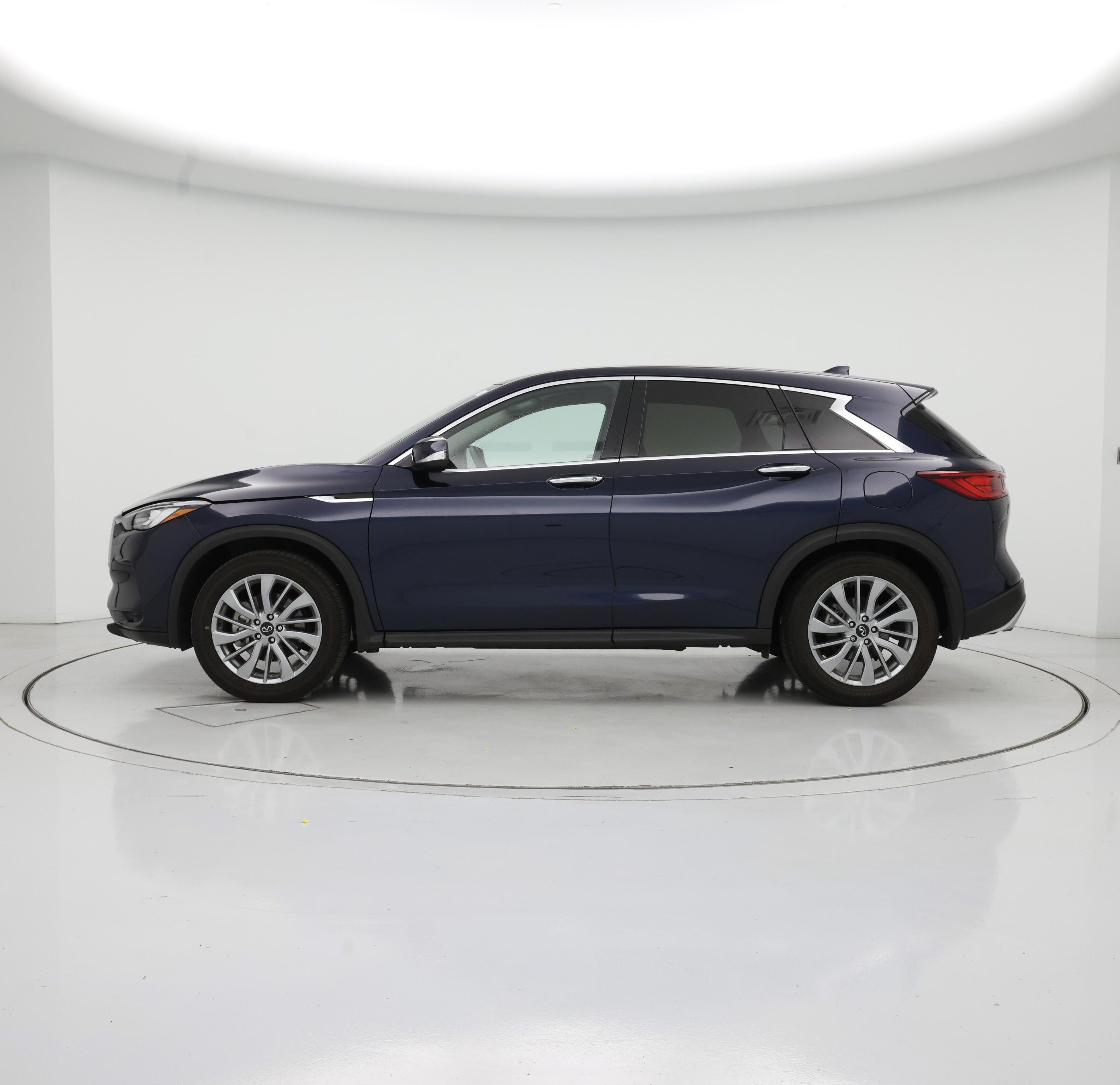 Thumbnail: 2023 INFINITI QX50 - 3