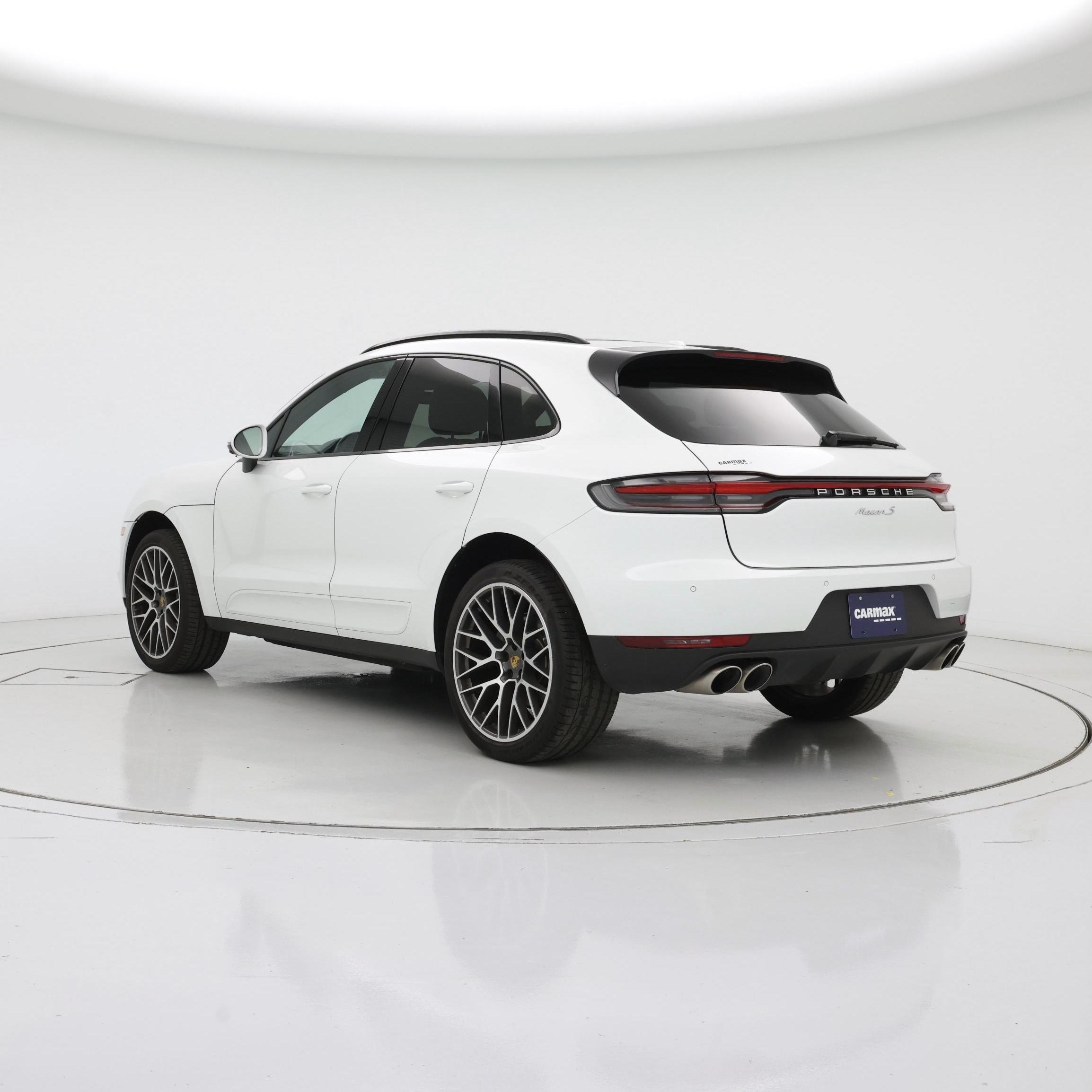 Thumbnail: 2021 Porsche Macan - 2