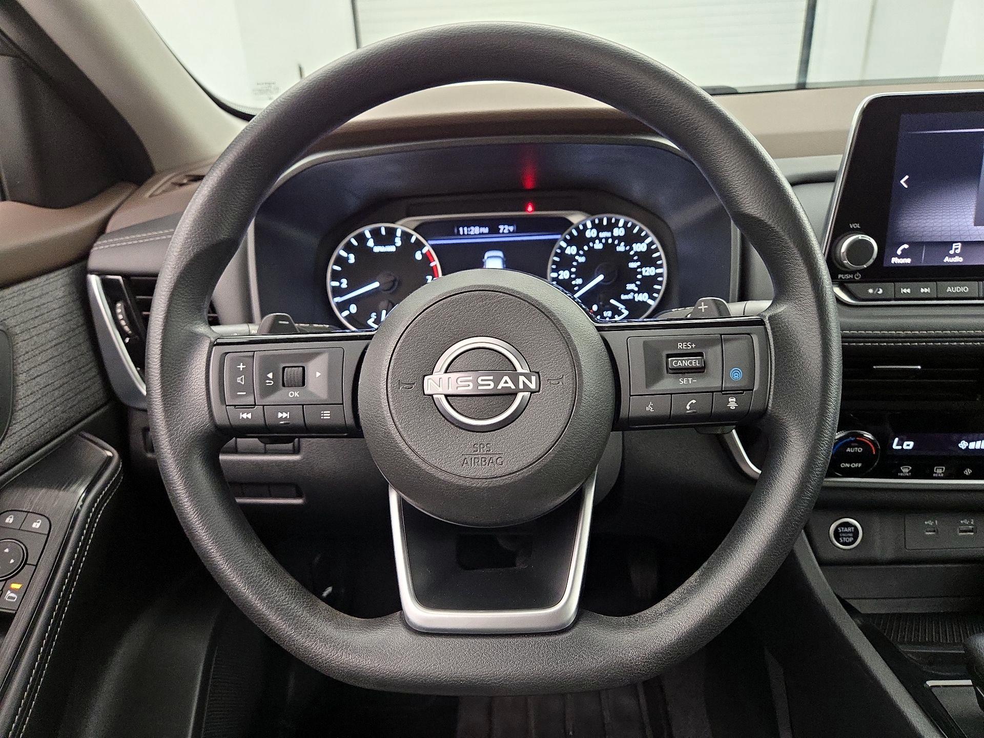 Thumbnail: 2022 Nissan Rogue - 10