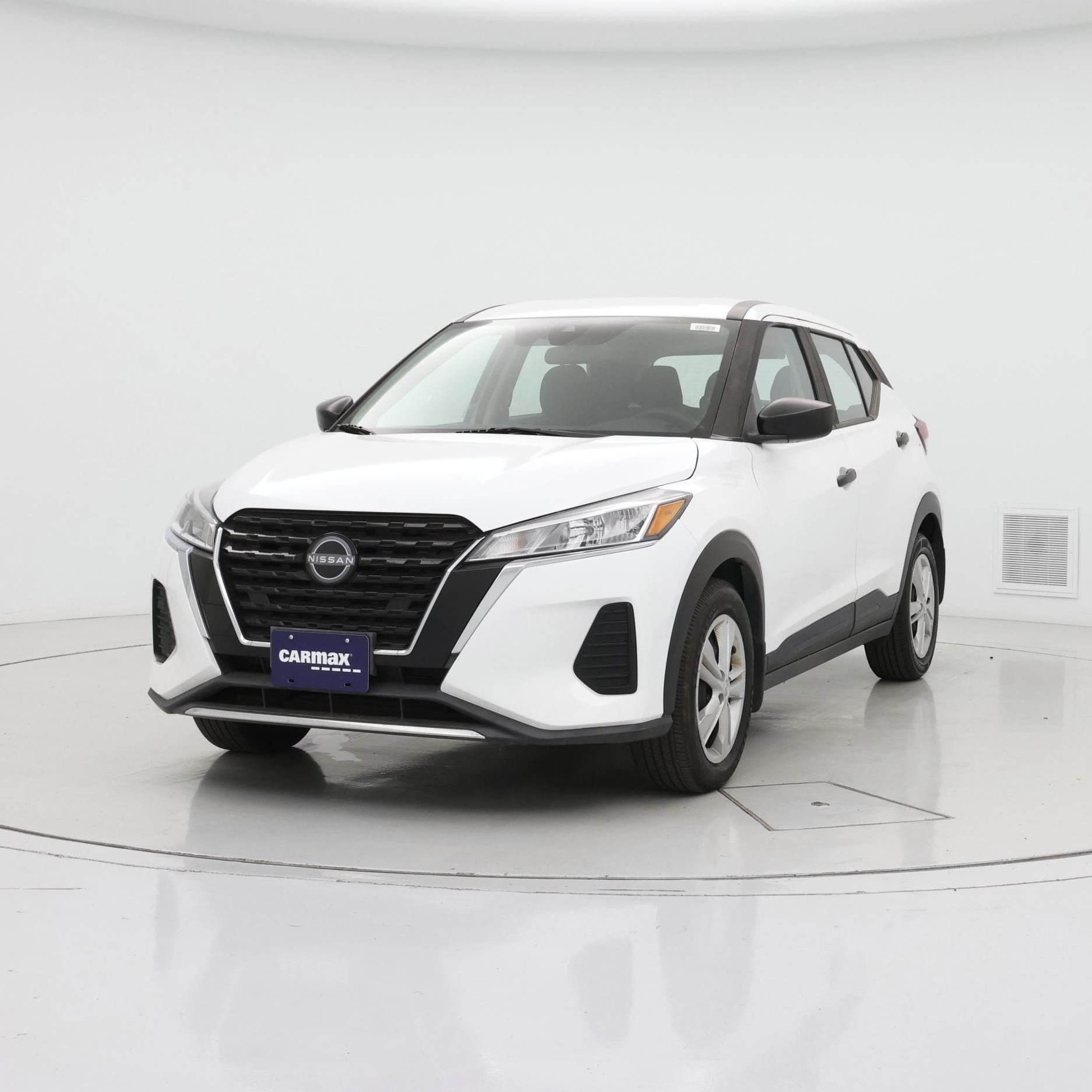 Thumbnail: 2023 Nissan Kicks - 4
