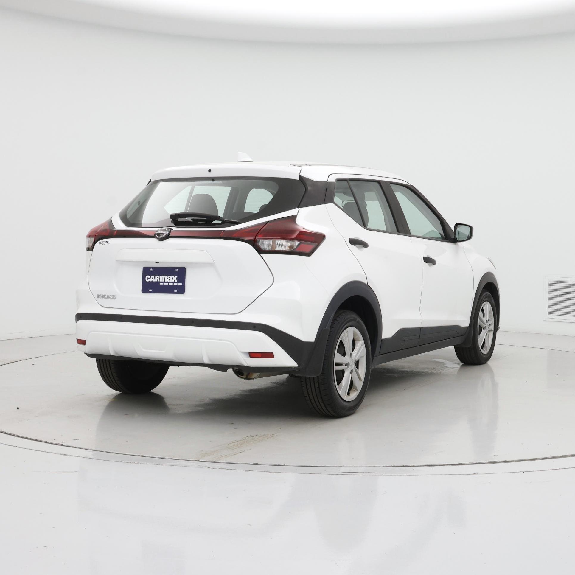 Thumbnail: 2023 Nissan Kicks - 8