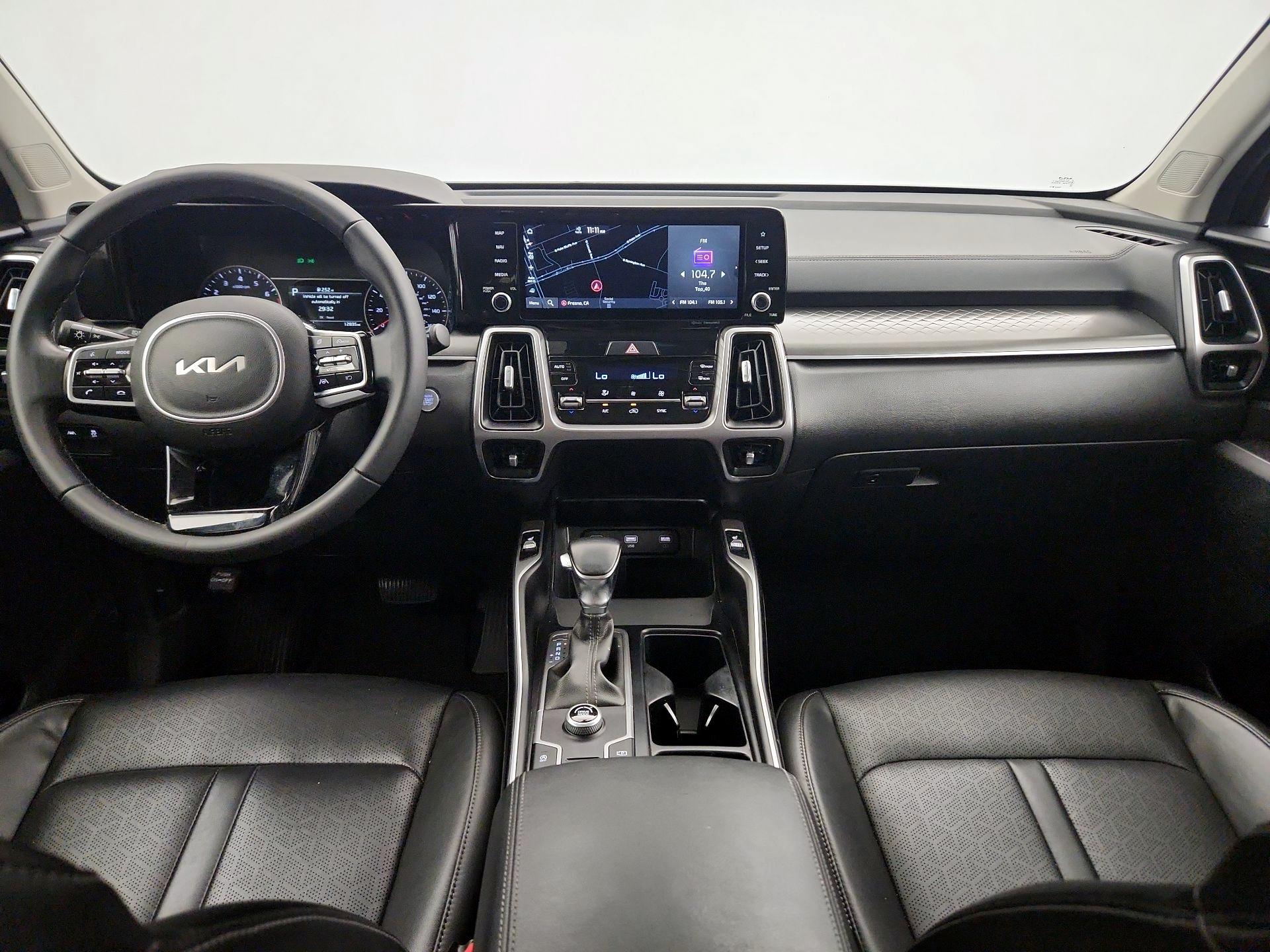 Thumbnail: 2022 Kia Sorento - 9
