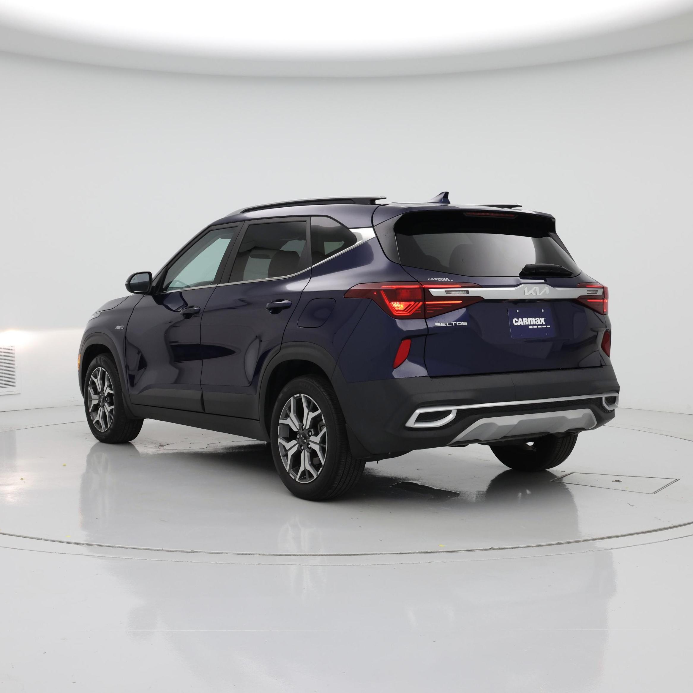 Thumbnail: 2023 Kia Seltos - 2