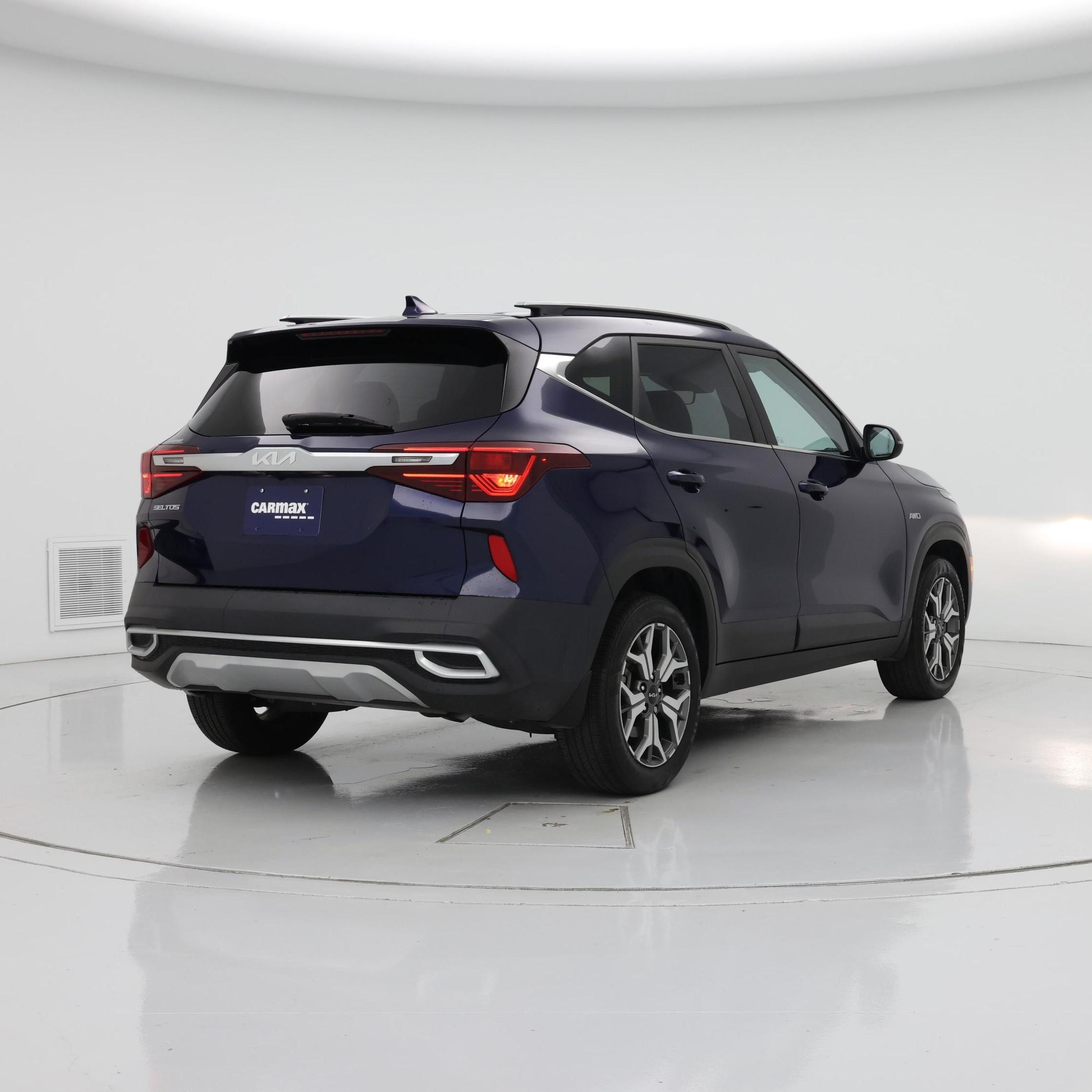 Thumbnail: 2023 Kia Seltos - 8