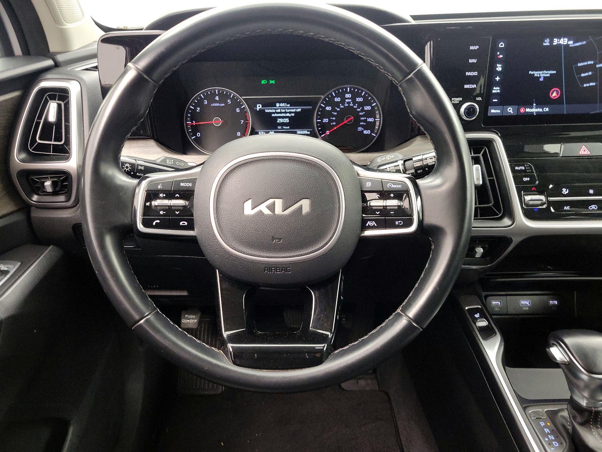 Thumbnail: 2022 Kia Sorento - 10