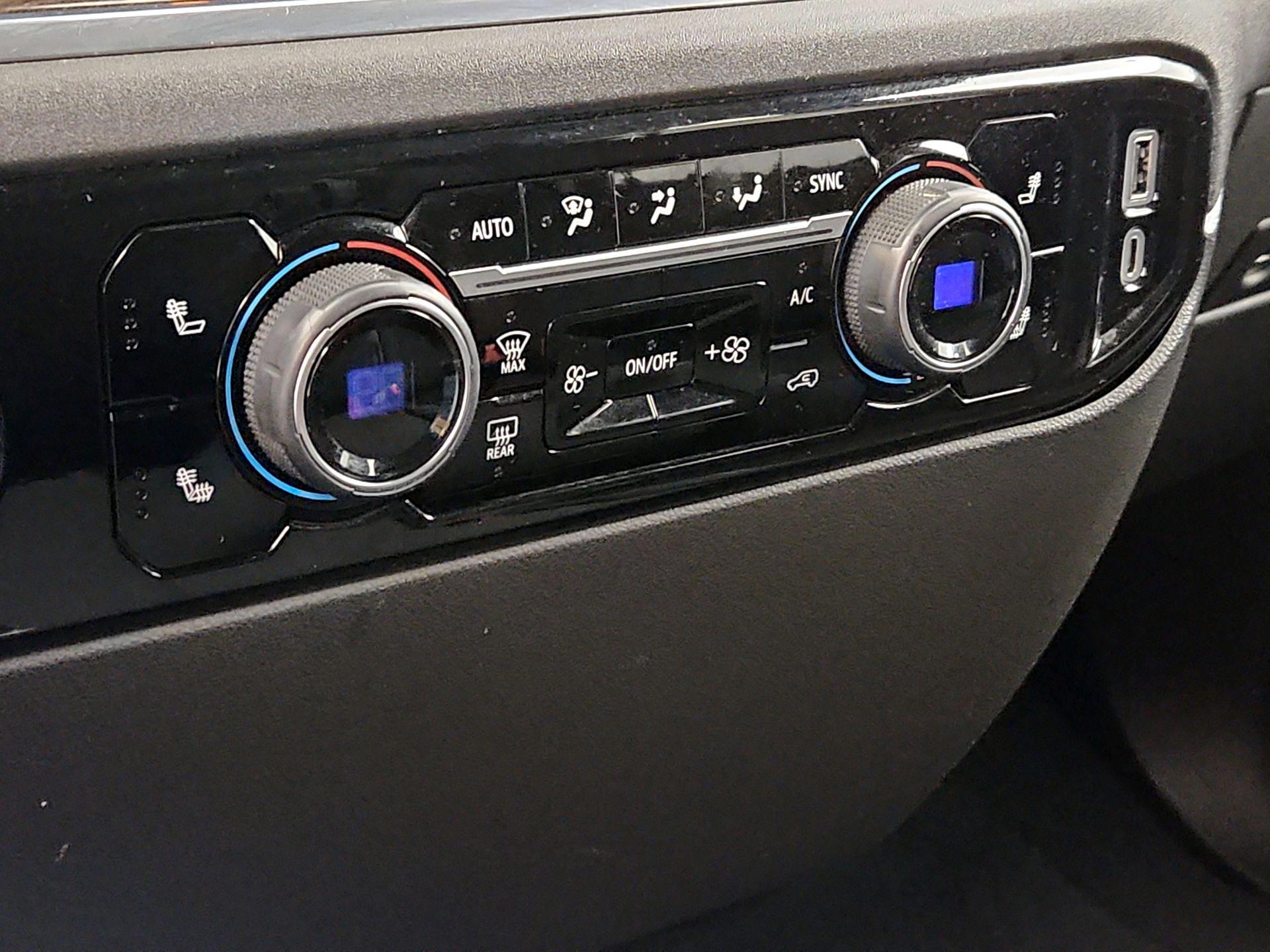 Thumbnail: 2023 Chevrolet Silverado 1500 - 16