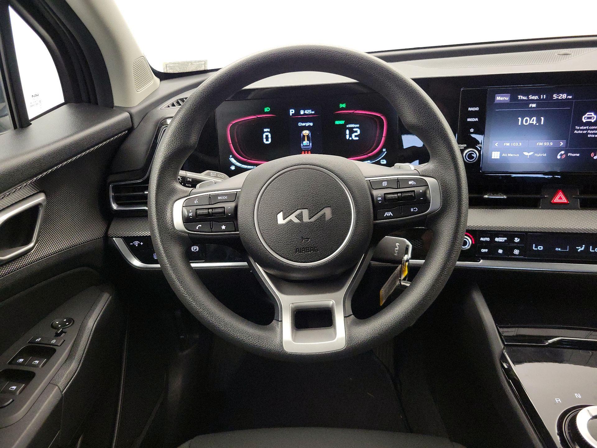 Thumbnail: 2023 Kia Sportage - 10