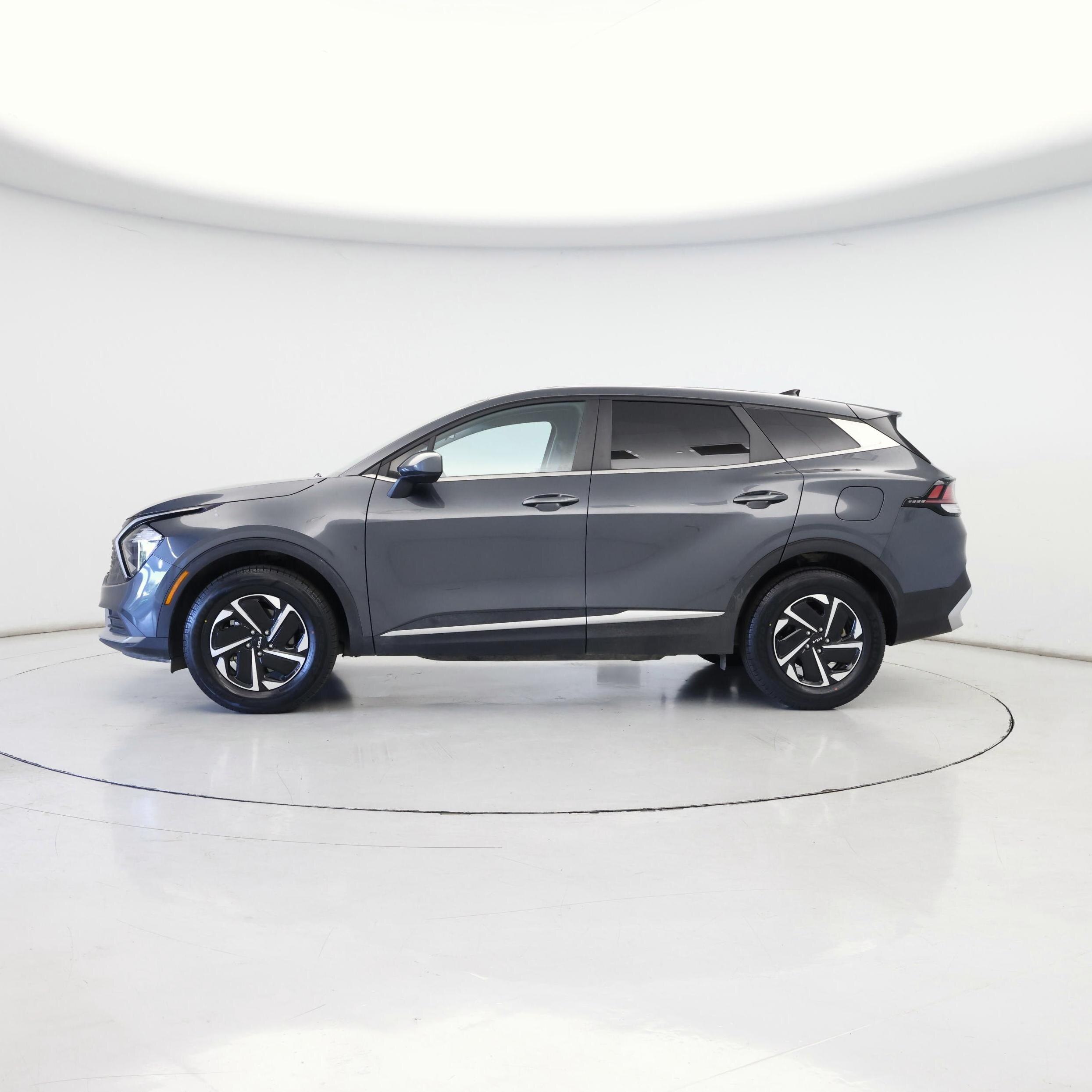 Thumbnail: 2023 Kia Sportage - 3