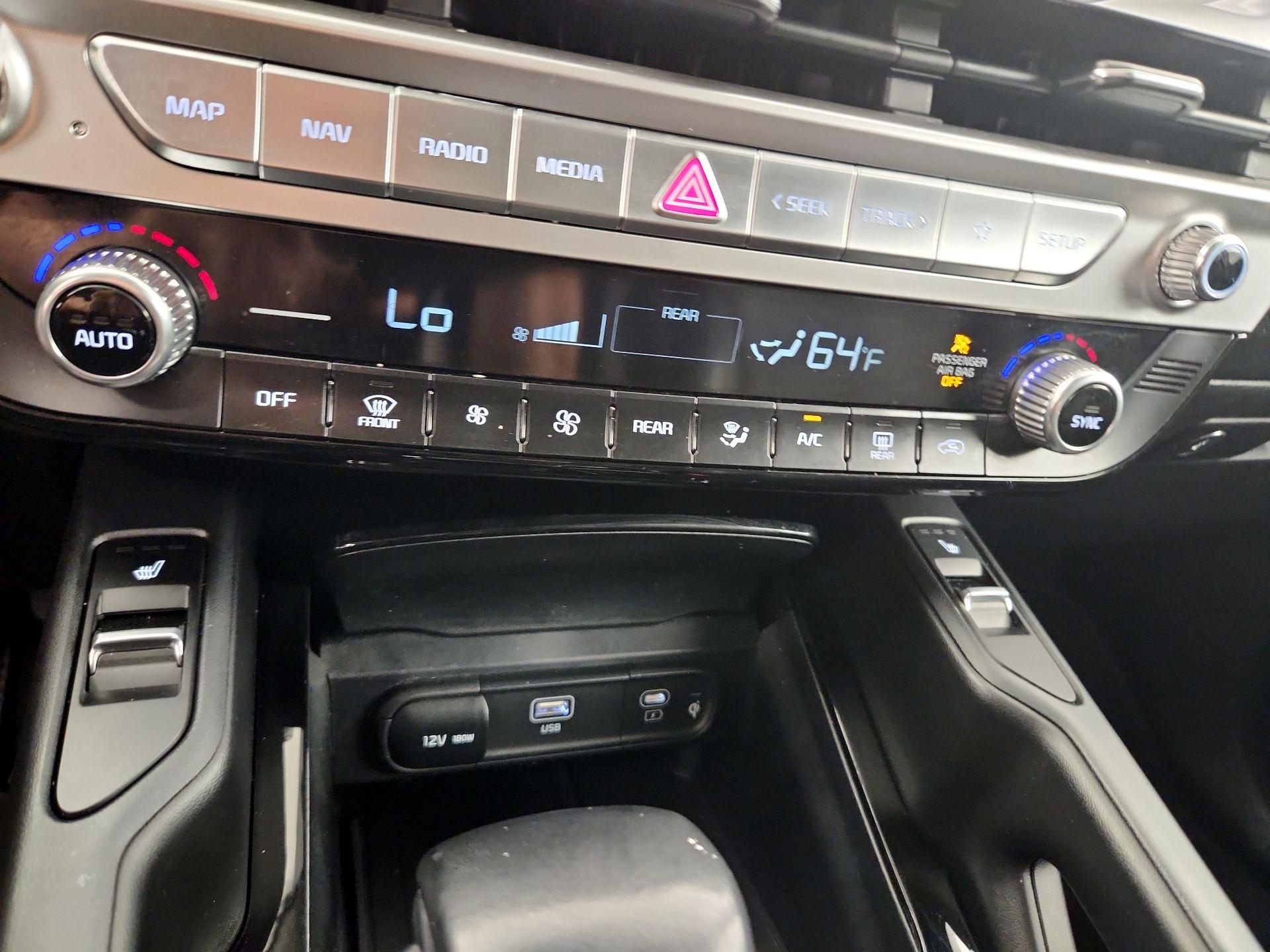 Thumbnail: 2023 Kia Telluride - 17