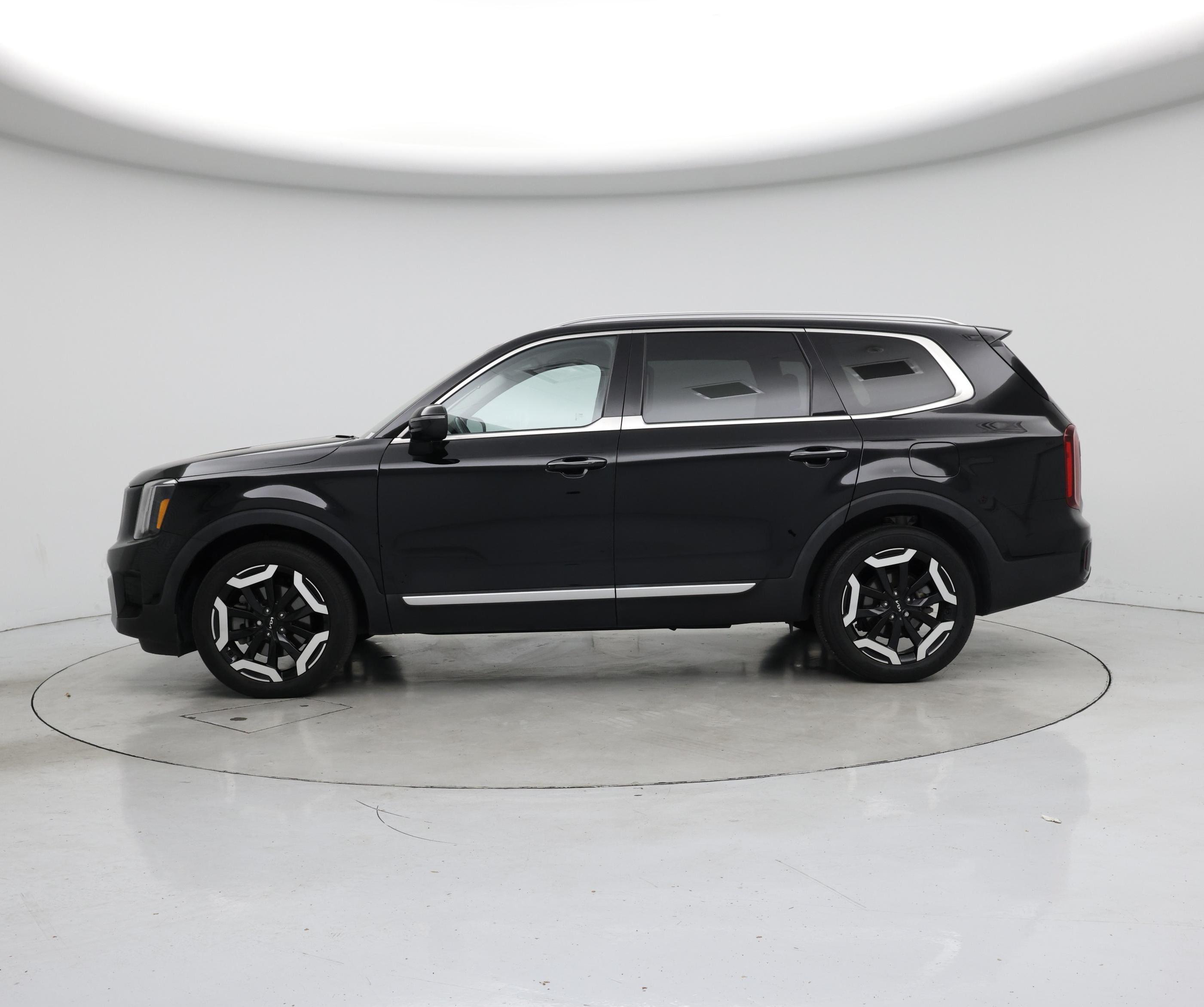 Thumbnail: 2023 Kia Telluride - 3