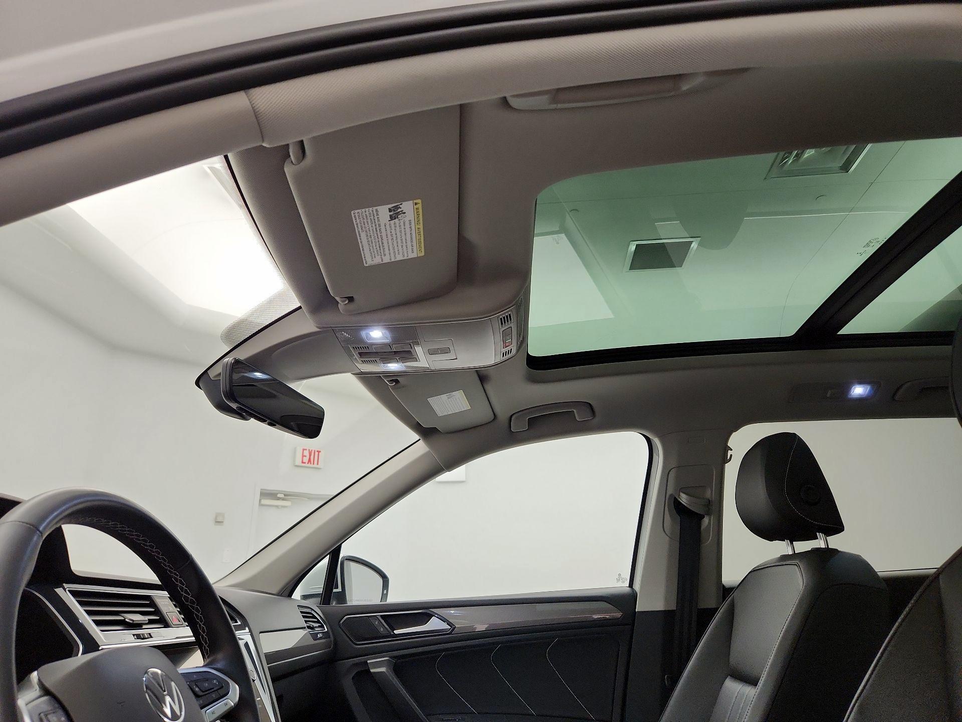 Thumbnail: 2022 Volkswagen Tiguan - 19