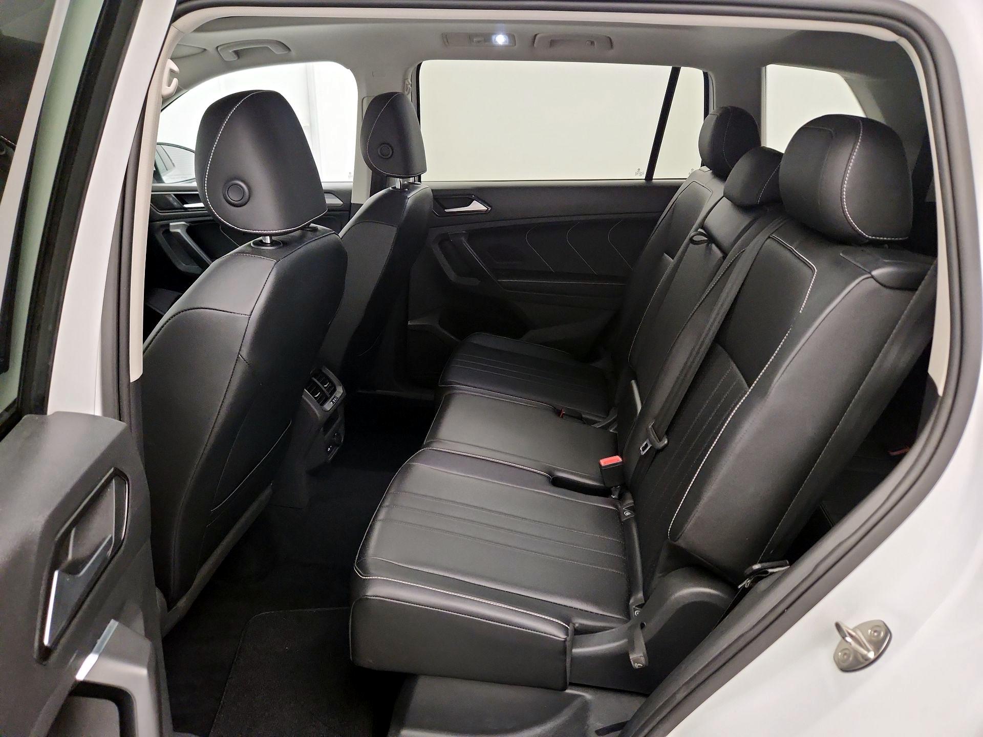 Thumbnail: 2022 Volkswagen Tiguan - 20