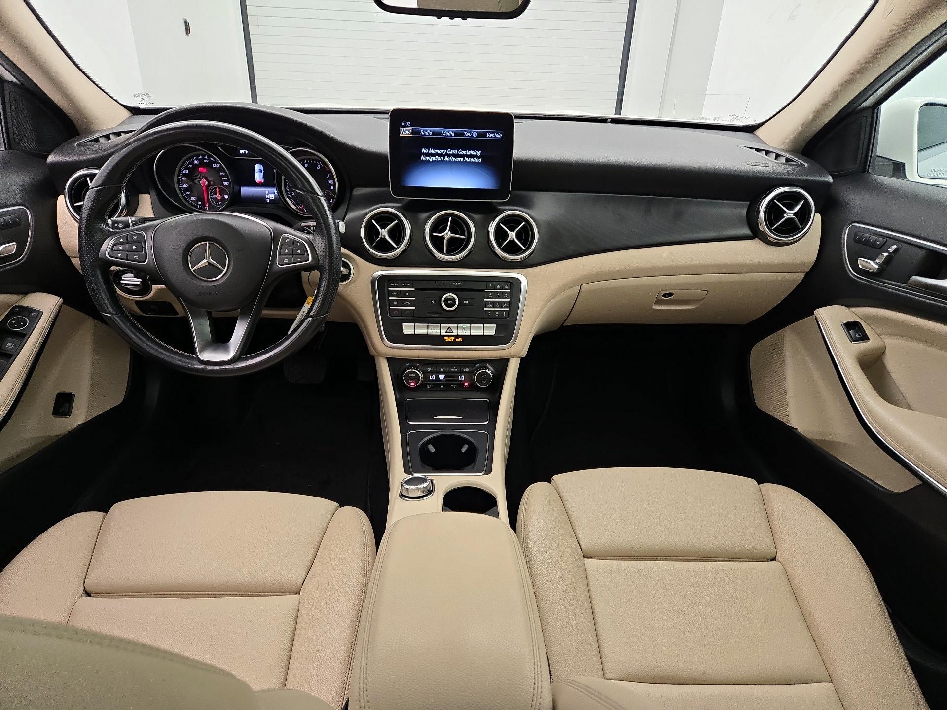 Thumbnail: 2020 Mercedes-Benz GLA - 9