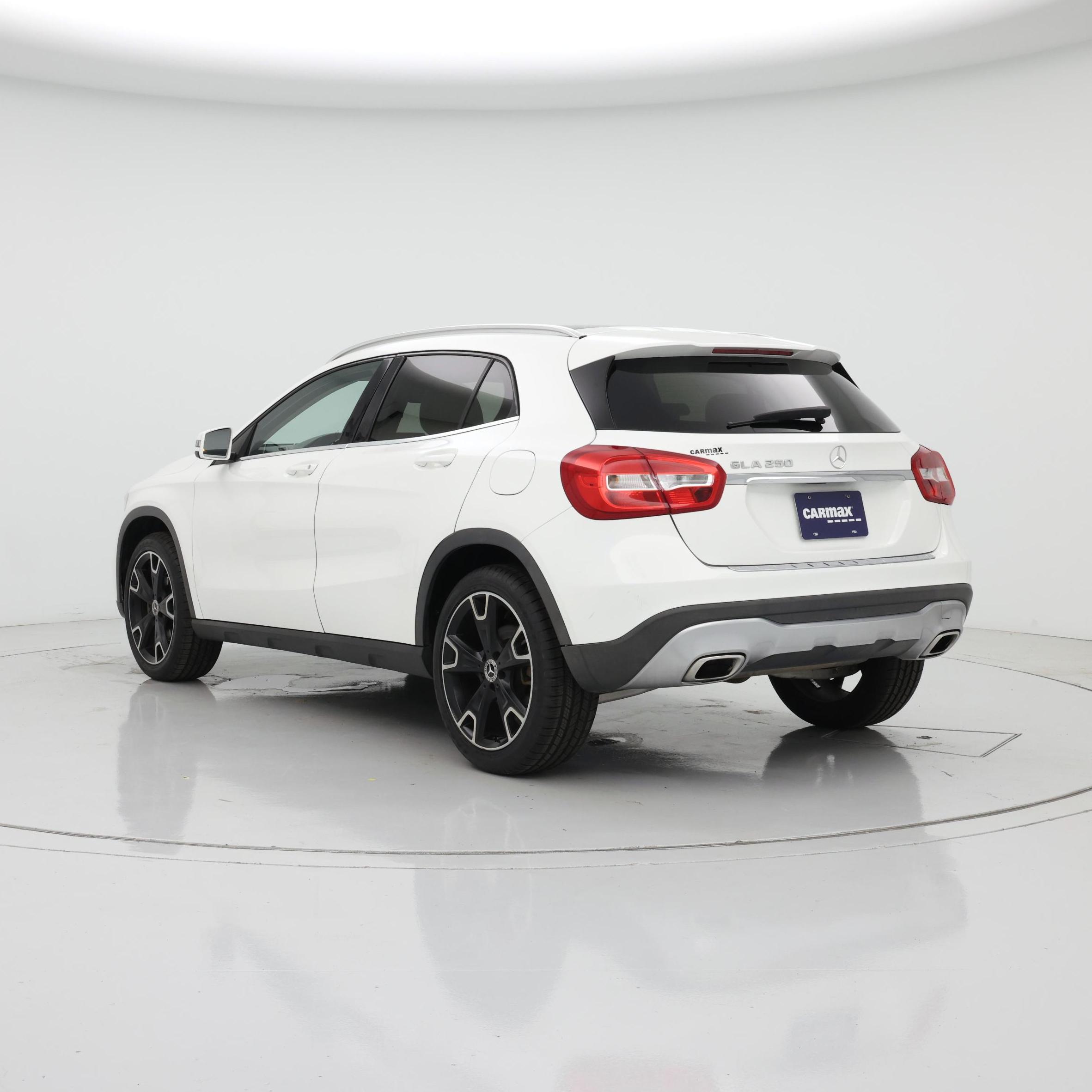 Thumbnail: 2020 Mercedes-Benz GLA - 2