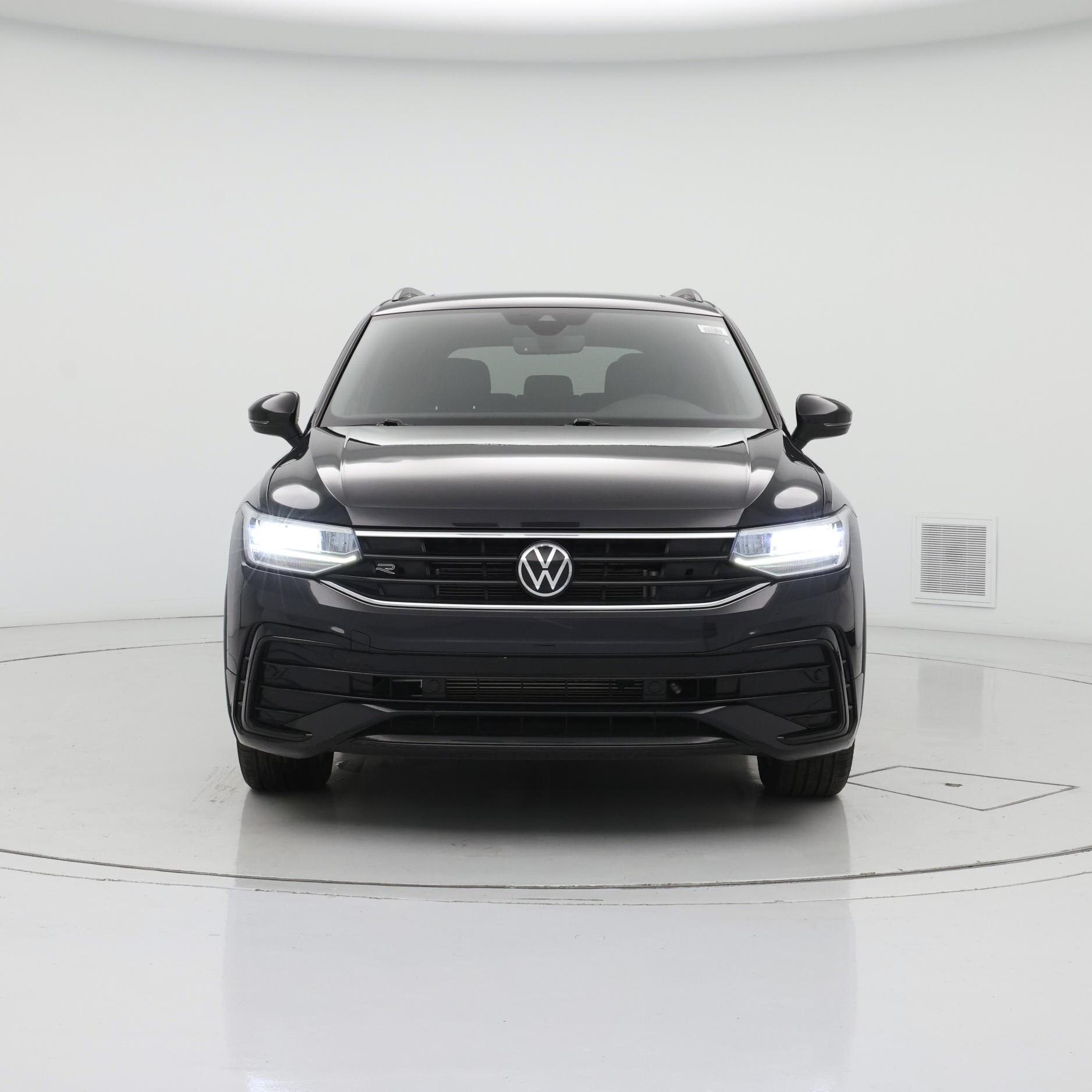 Thumbnail: 2022 Volkswagen Tiguan - 5
