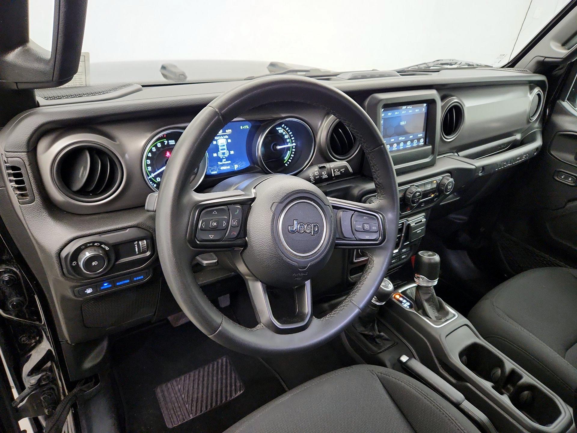 Thumbnail: 2023 Jeep Wrangler - 9
