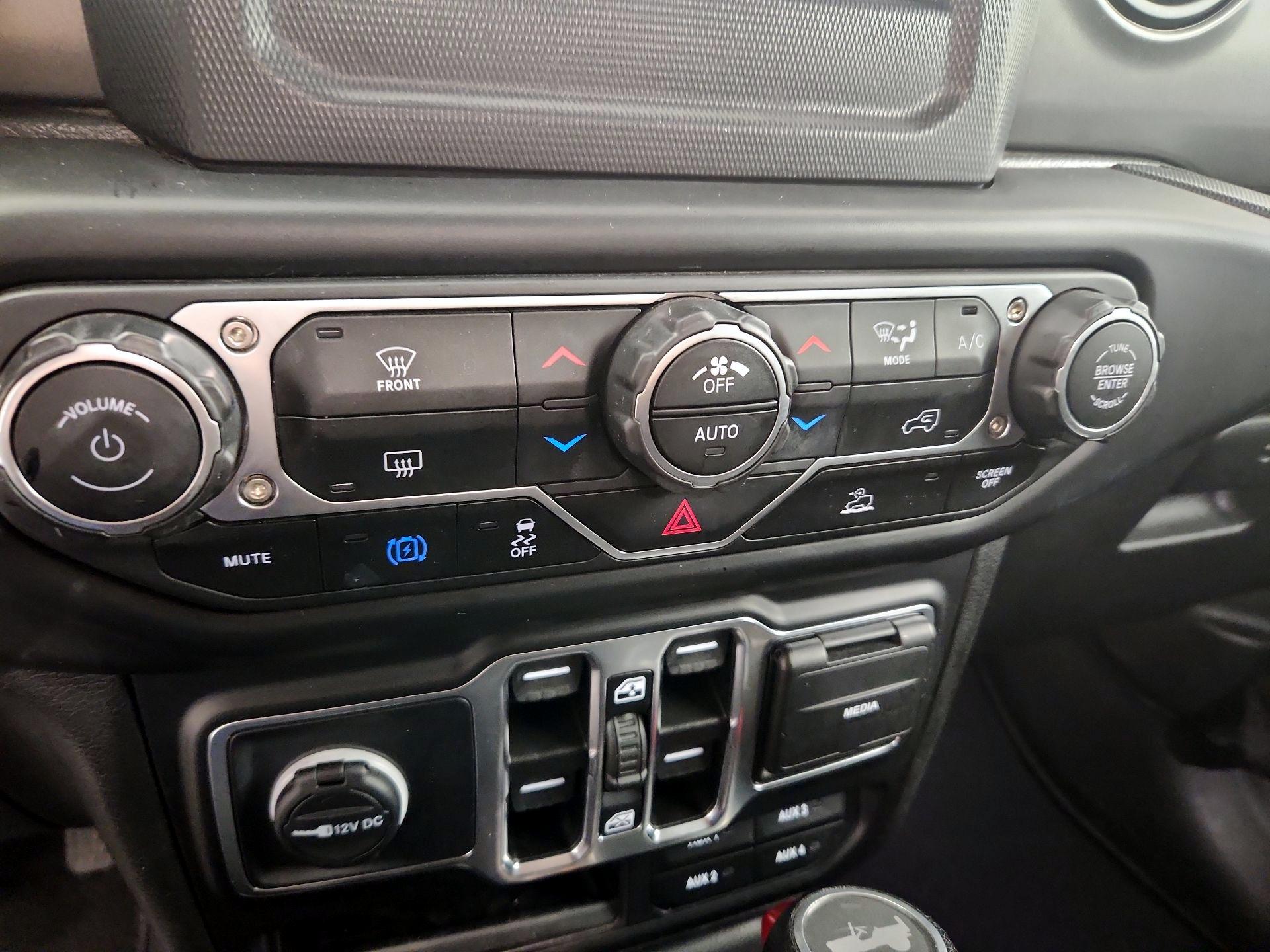 Thumbnail: 2023 Jeep Wrangler - 16