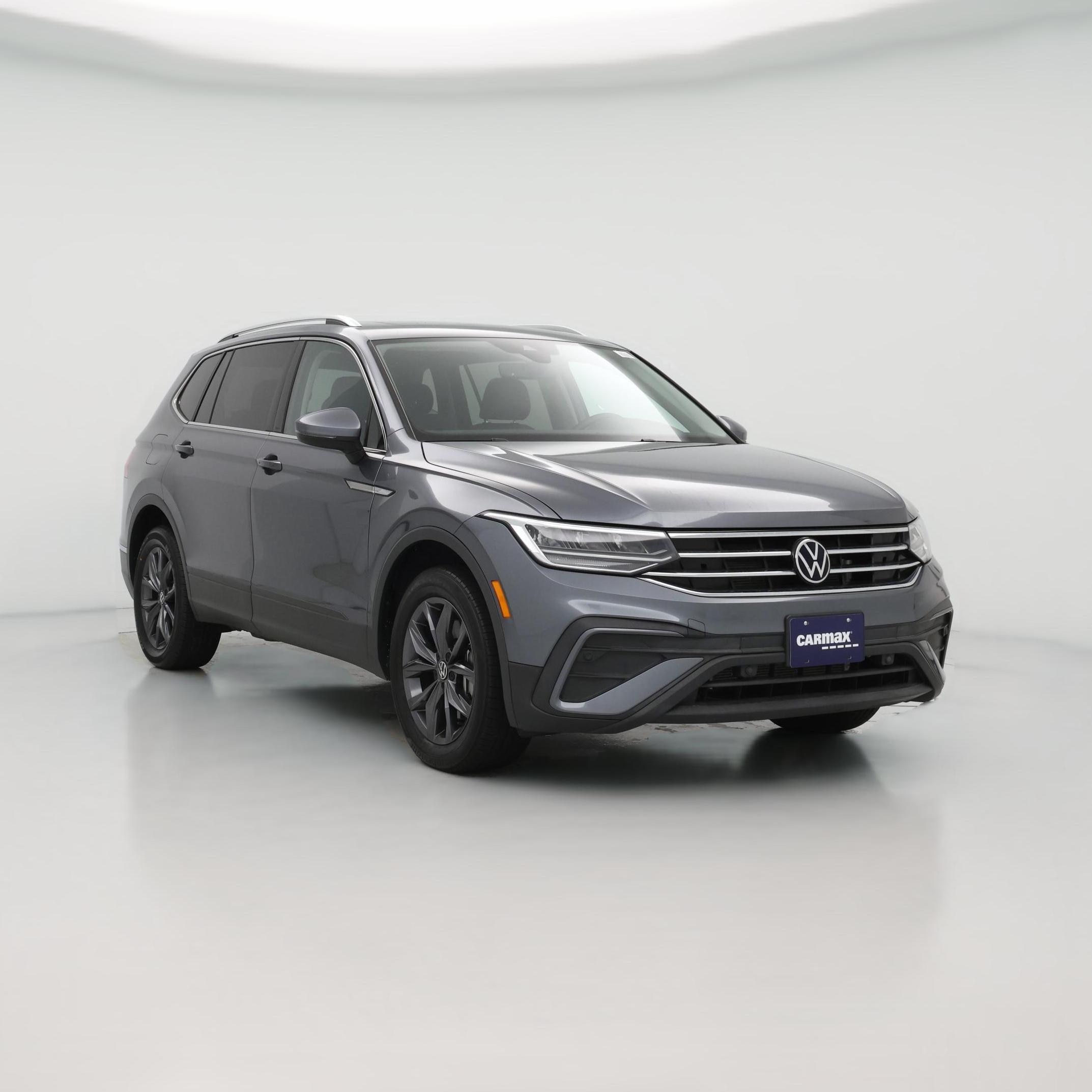 Thumbnail: 2022 Volkswagen Tiguan - 1