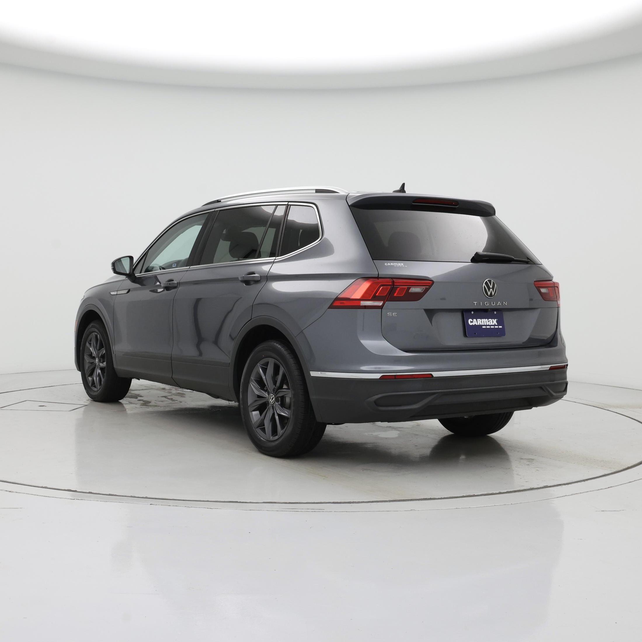 Thumbnail: 2022 Volkswagen Tiguan - 2