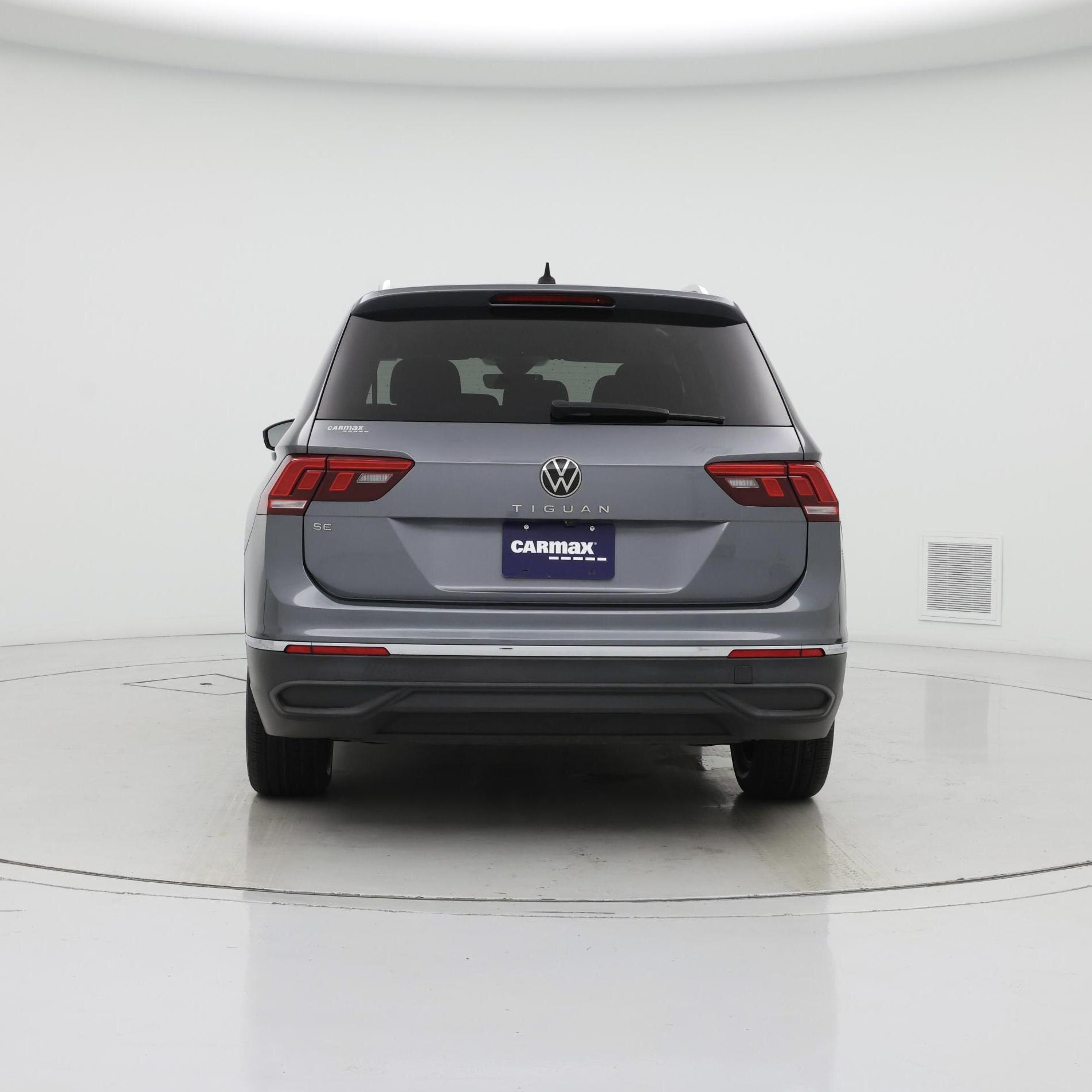 Thumbnail: 2022 Volkswagen Tiguan - 6