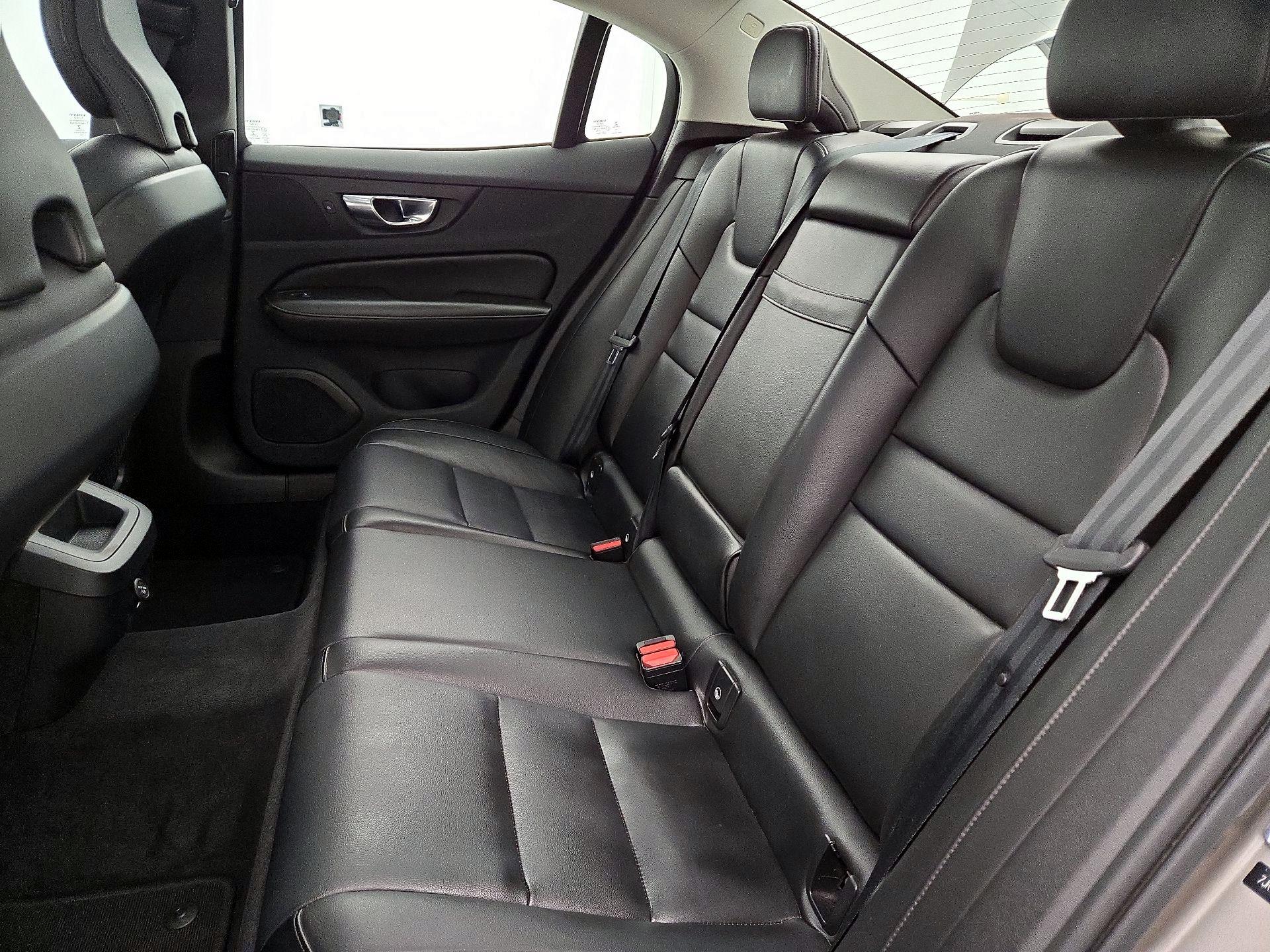 Thumbnail: 2020 Volvo S60 - 20