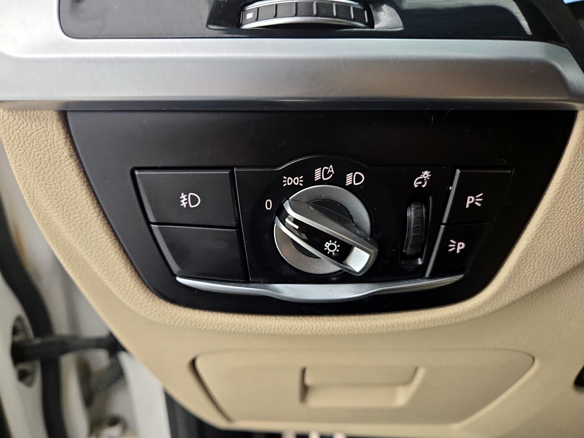 Thumbnail: 2021 BMW X3 - 13