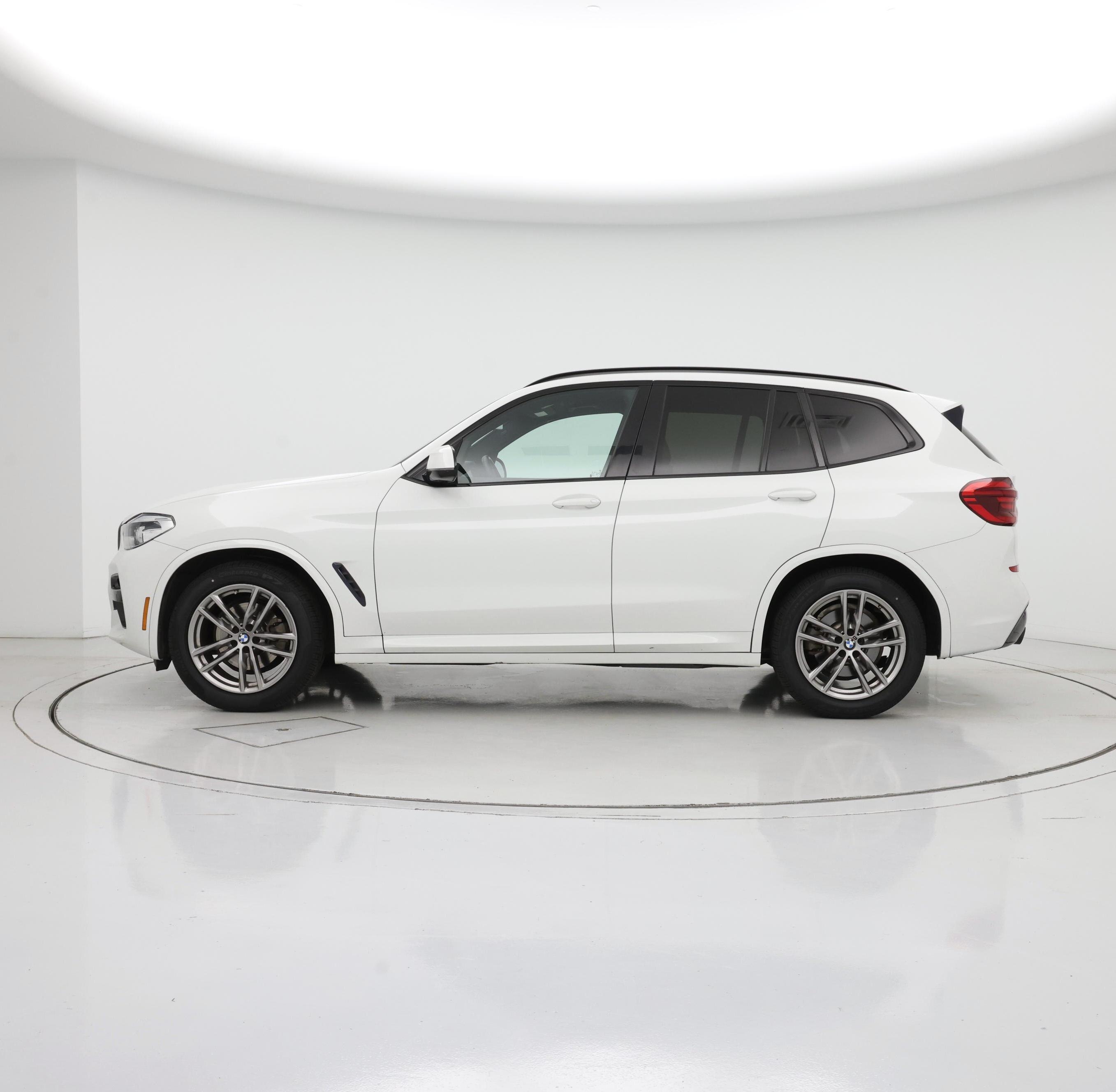 Thumbnail: 2021 BMW X3 - 3