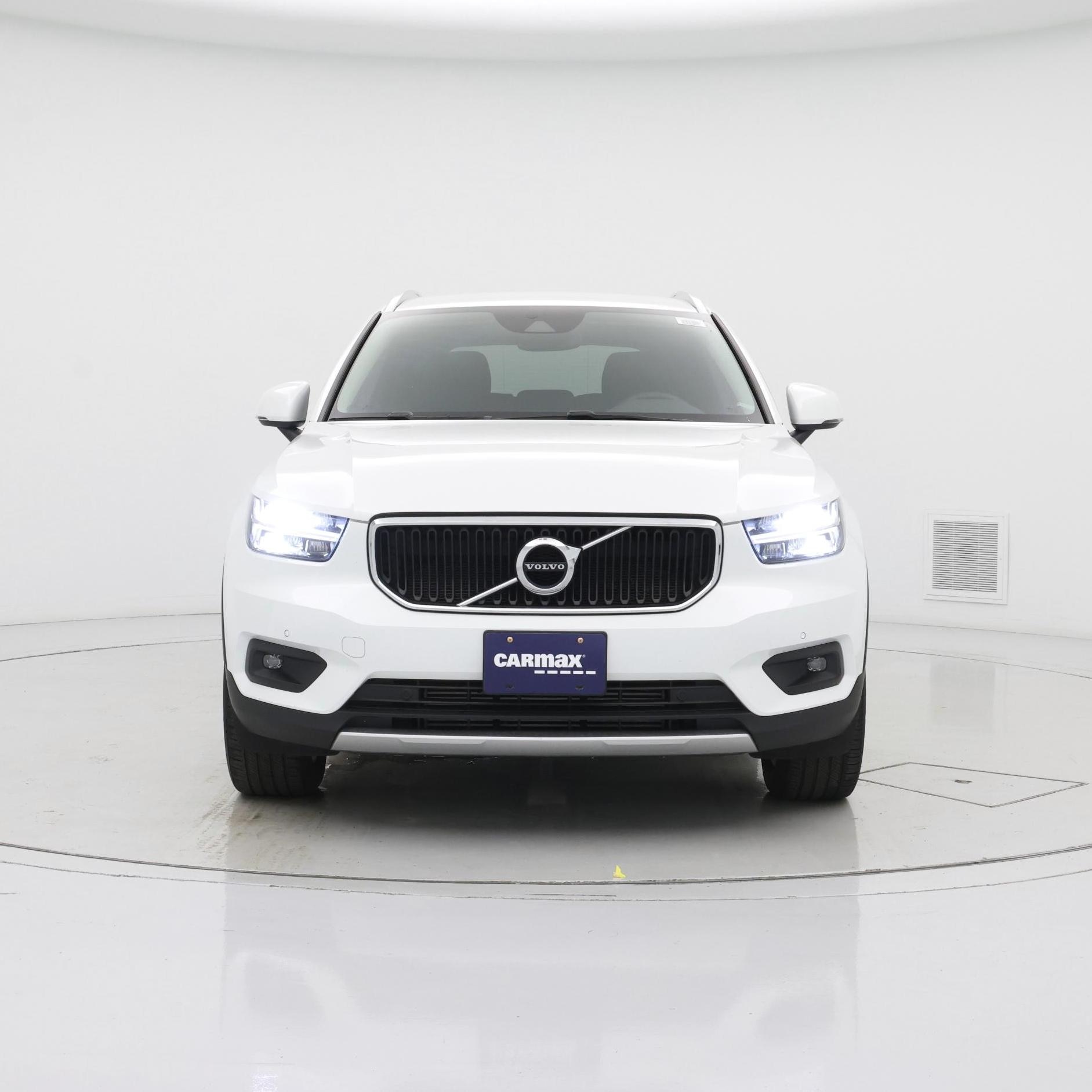 Thumbnail: 2022 Volvo XC40 - 5