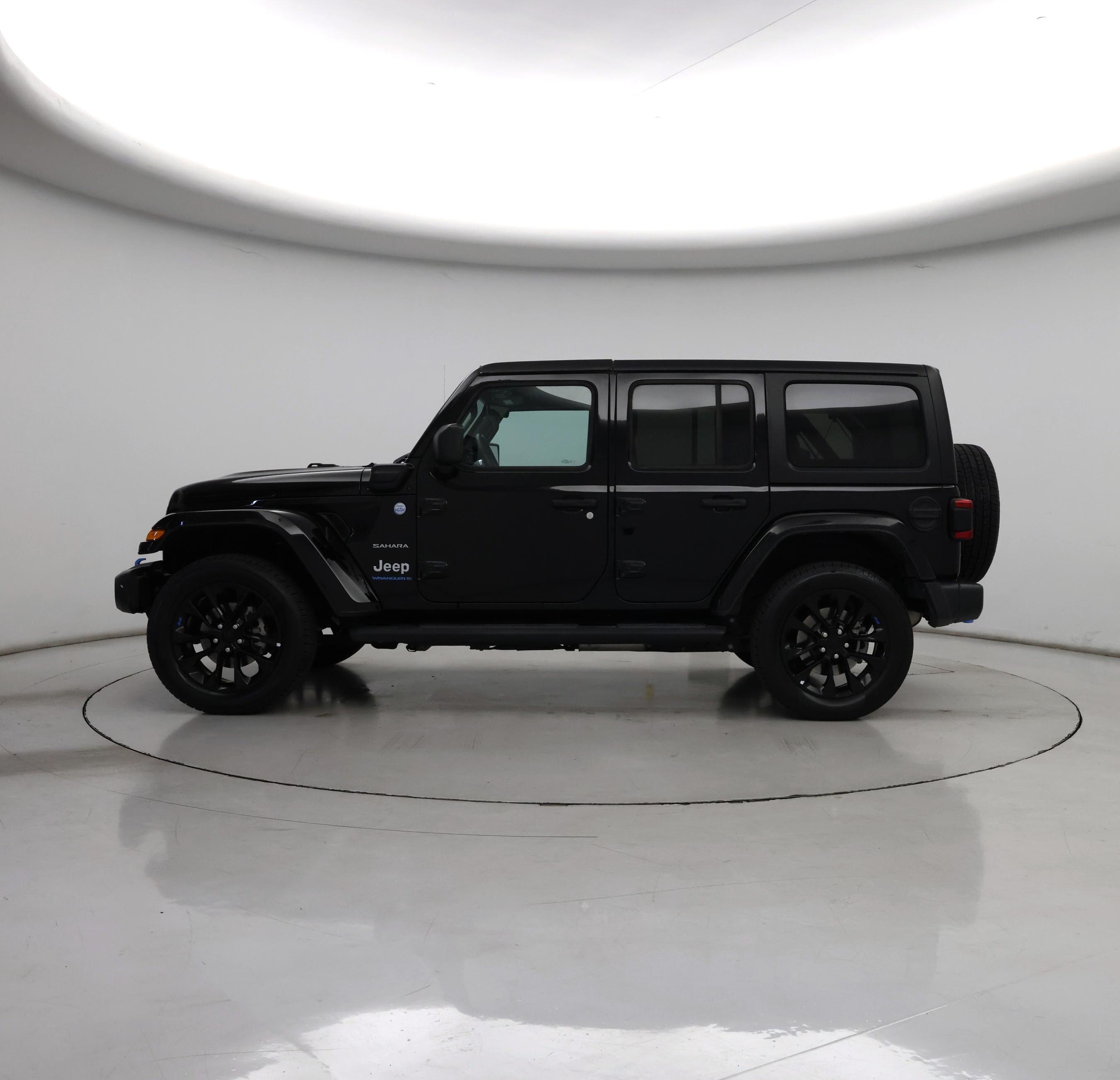 Thumbnail: 2023 Jeep Wrangler - 3