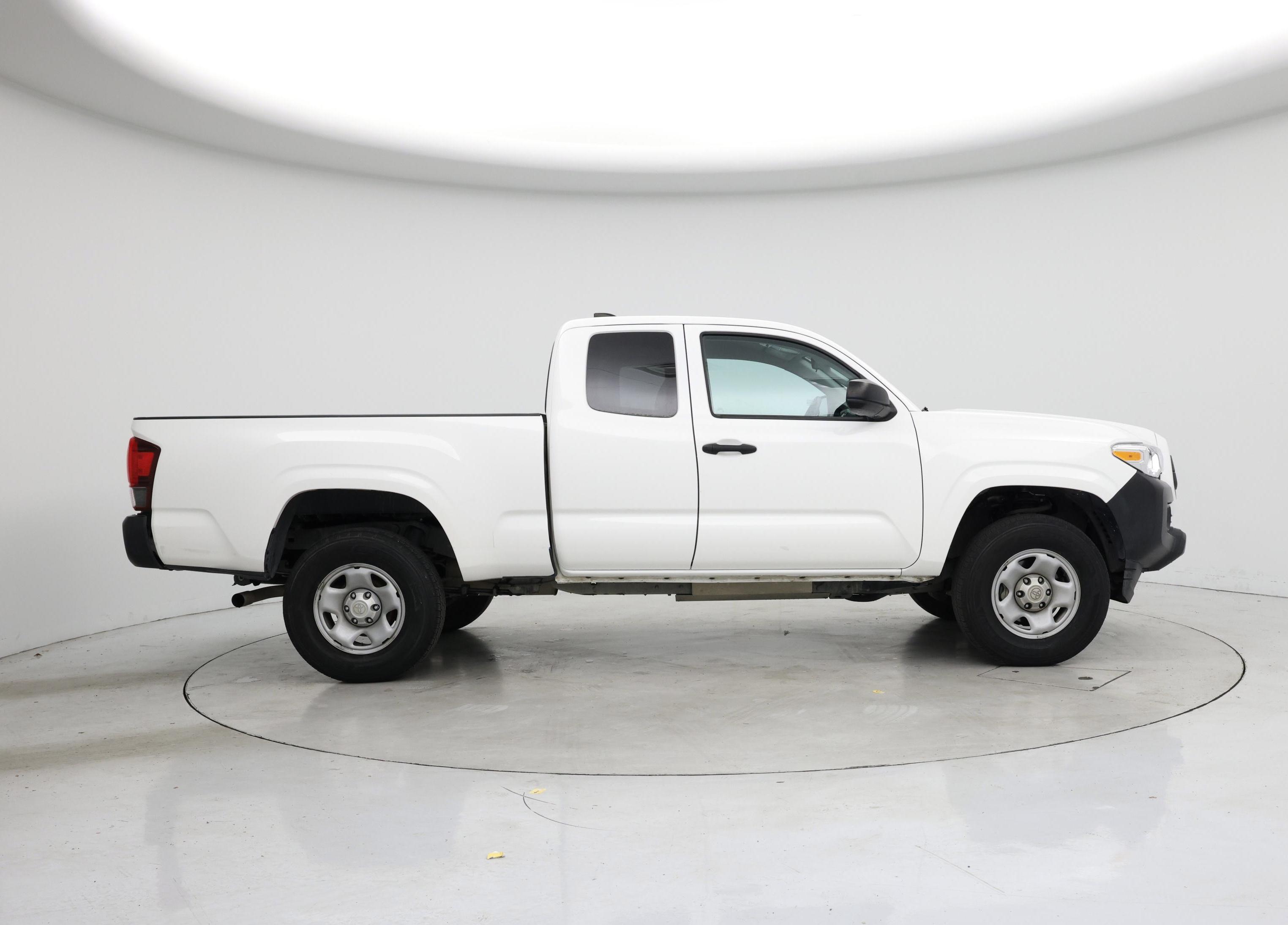 Thumbnail: 2023 Toyota Tacoma - 7