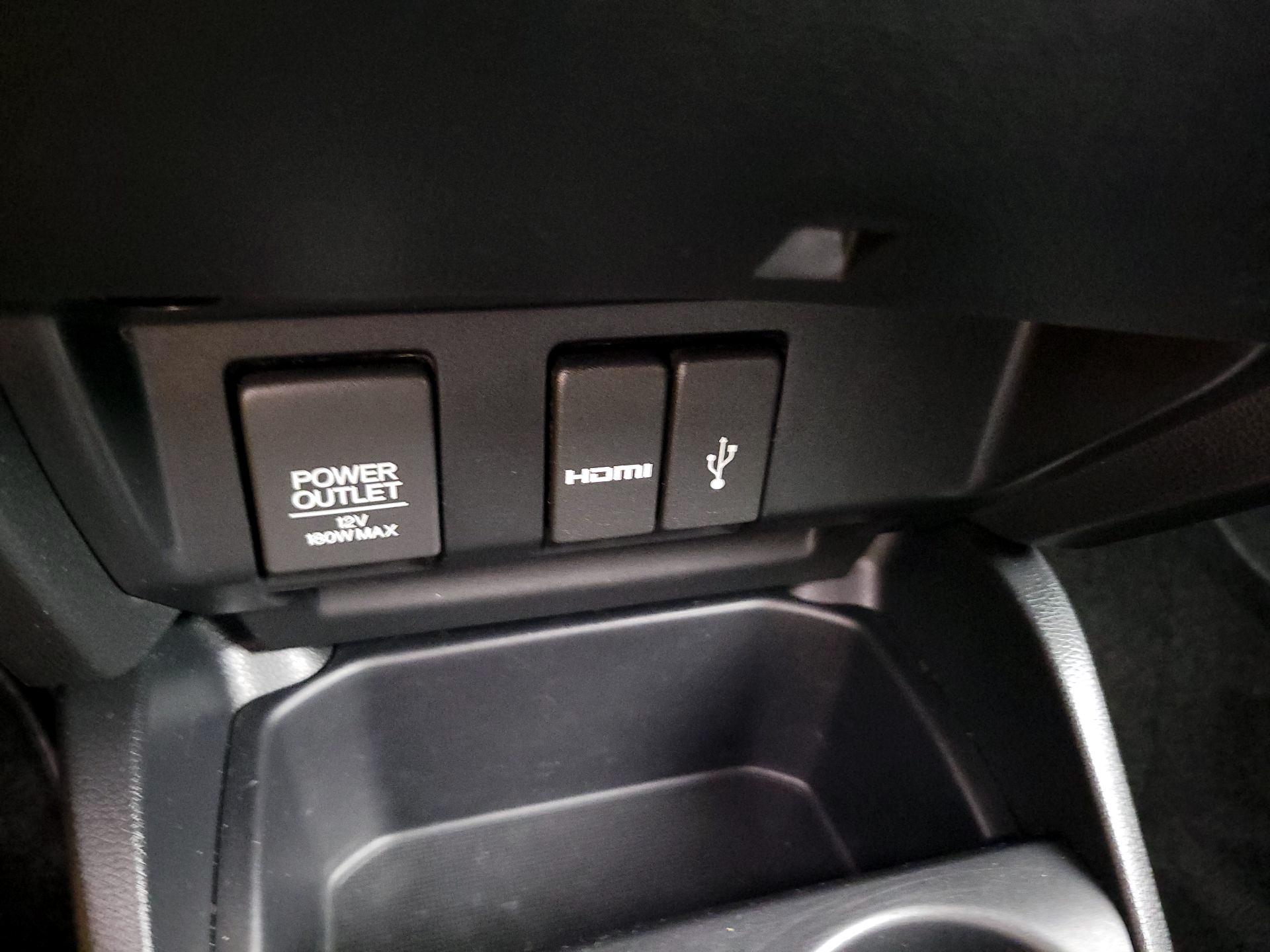 Thumbnail: 2015 Honda Fit - 18