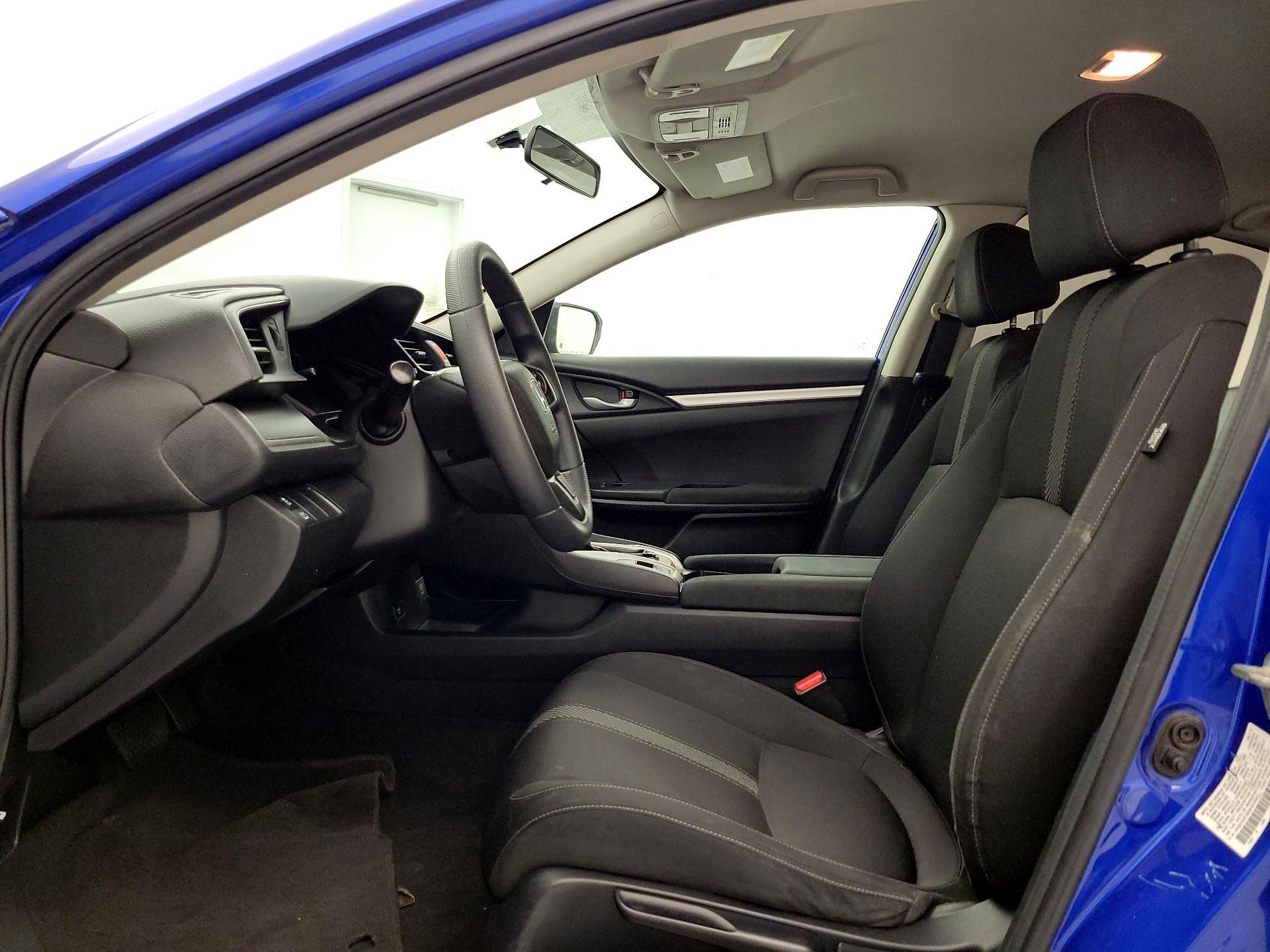 Thumbnail: 2016 Honda Civic - 11