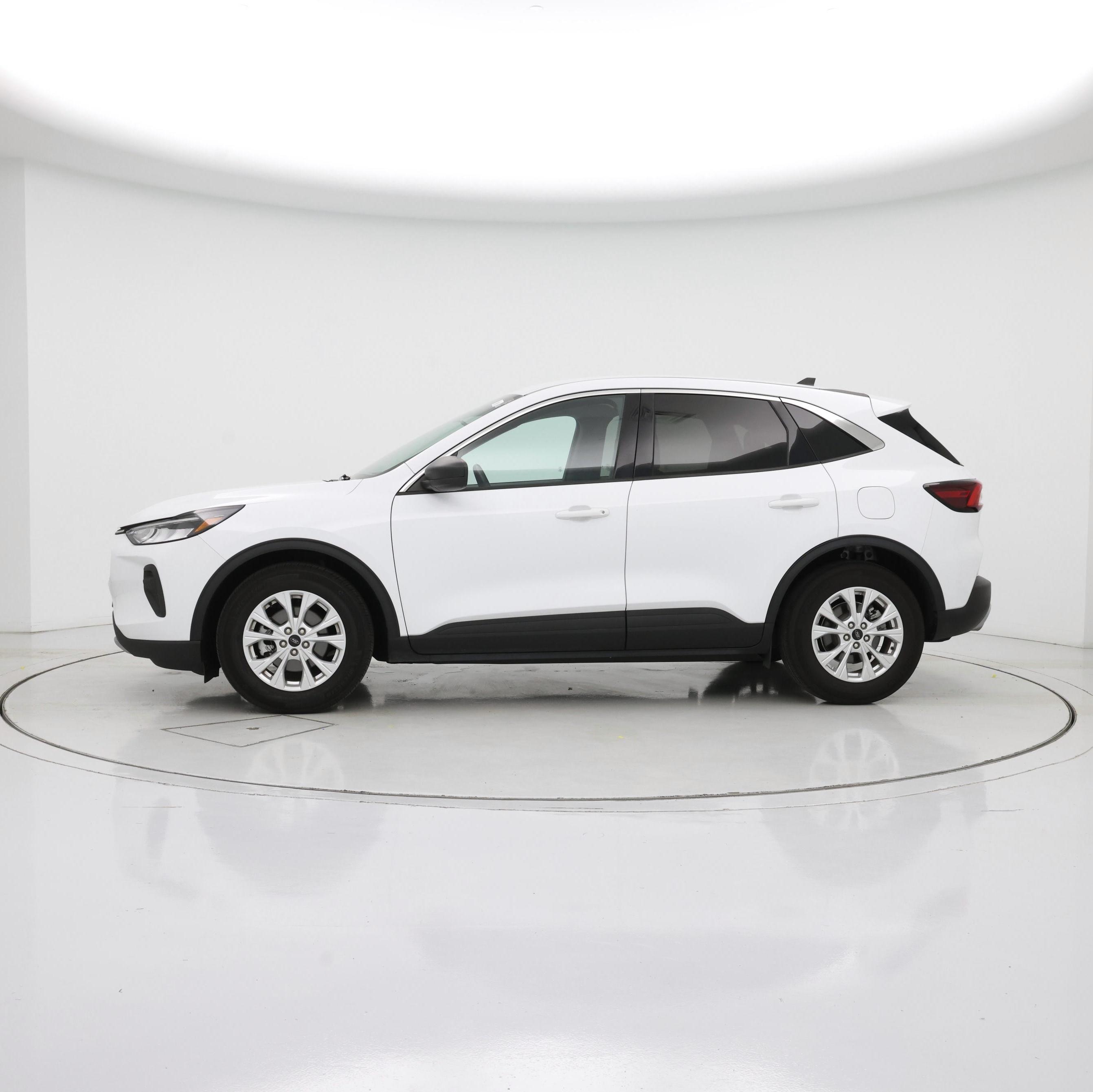 Thumbnail: 2023 Ford Escape - 3