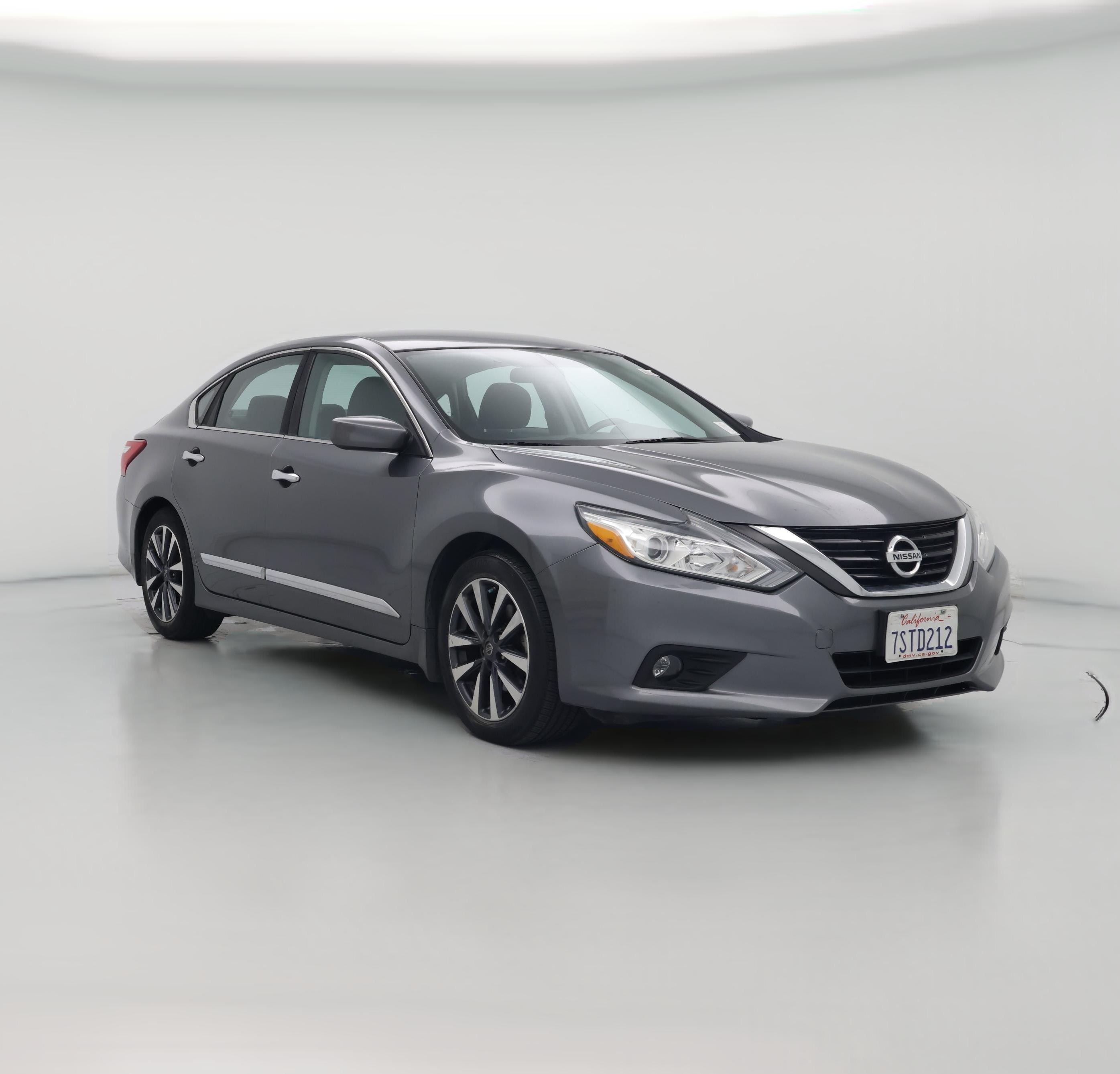 Thumbnail: 2016 Nissan Altima - 1