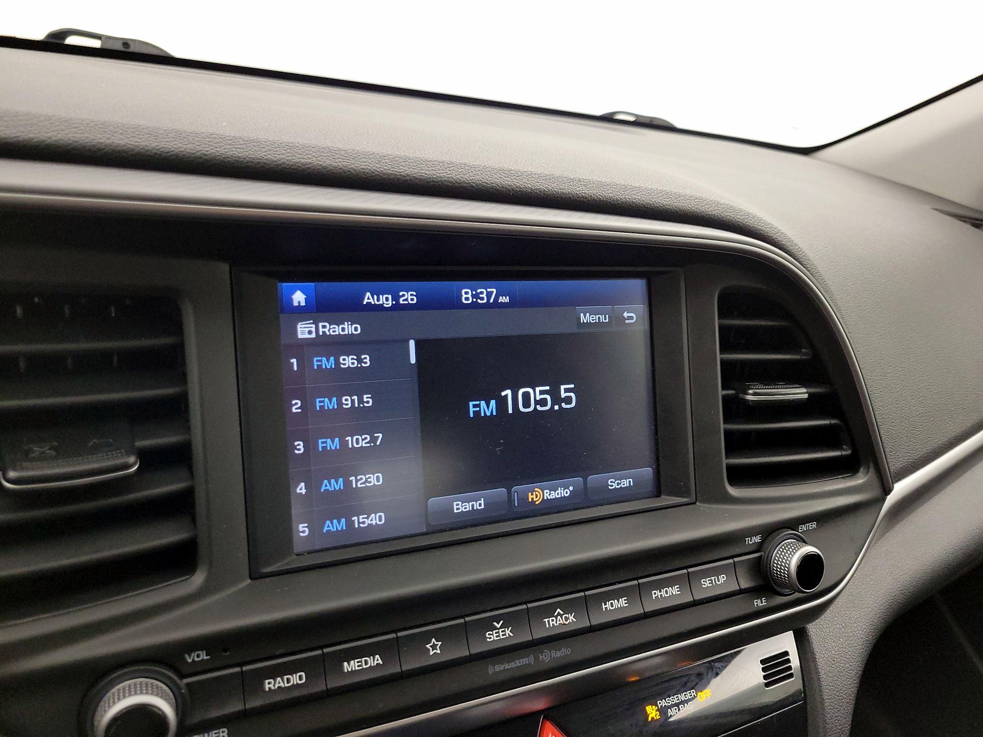 Thumbnail: 2020 Hyundai Elantra - 15