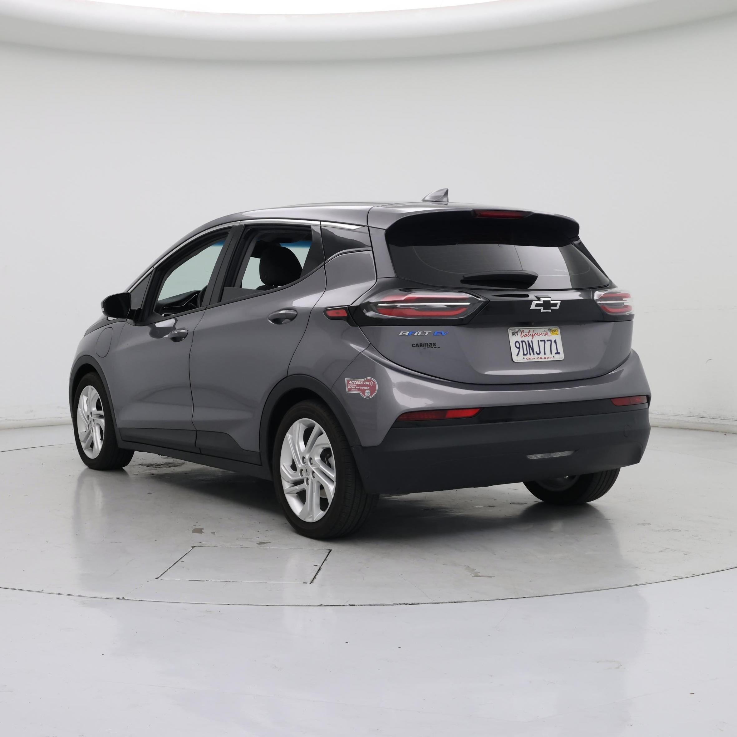 Thumbnail: 2023 Chevrolet Bolt EUV - 2