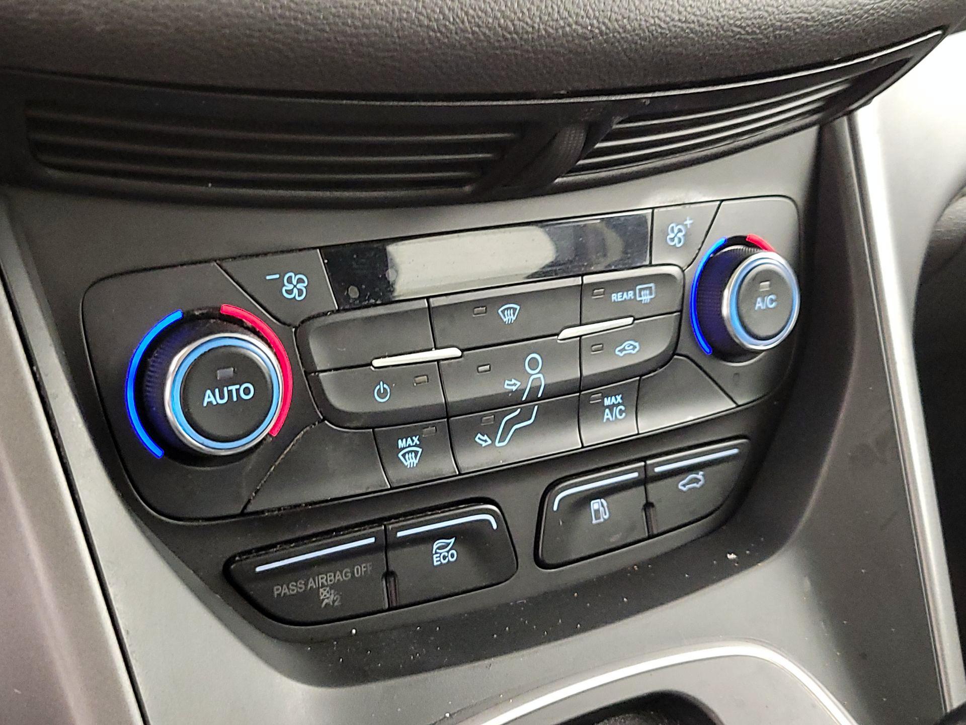 Thumbnail: 2017 Ford C-Max - 16
