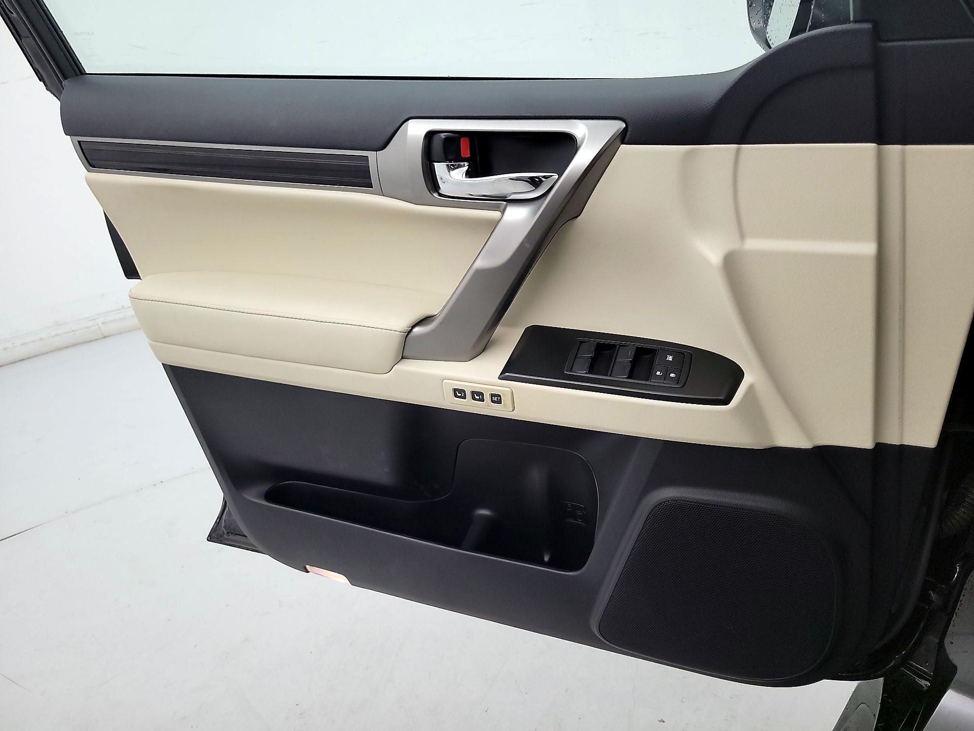 Thumbnail: 2023 Lexus GX - 12