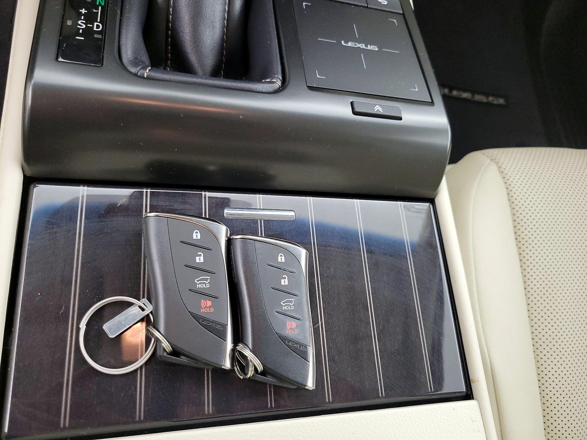 Thumbnail: 2023 Lexus GX - 18