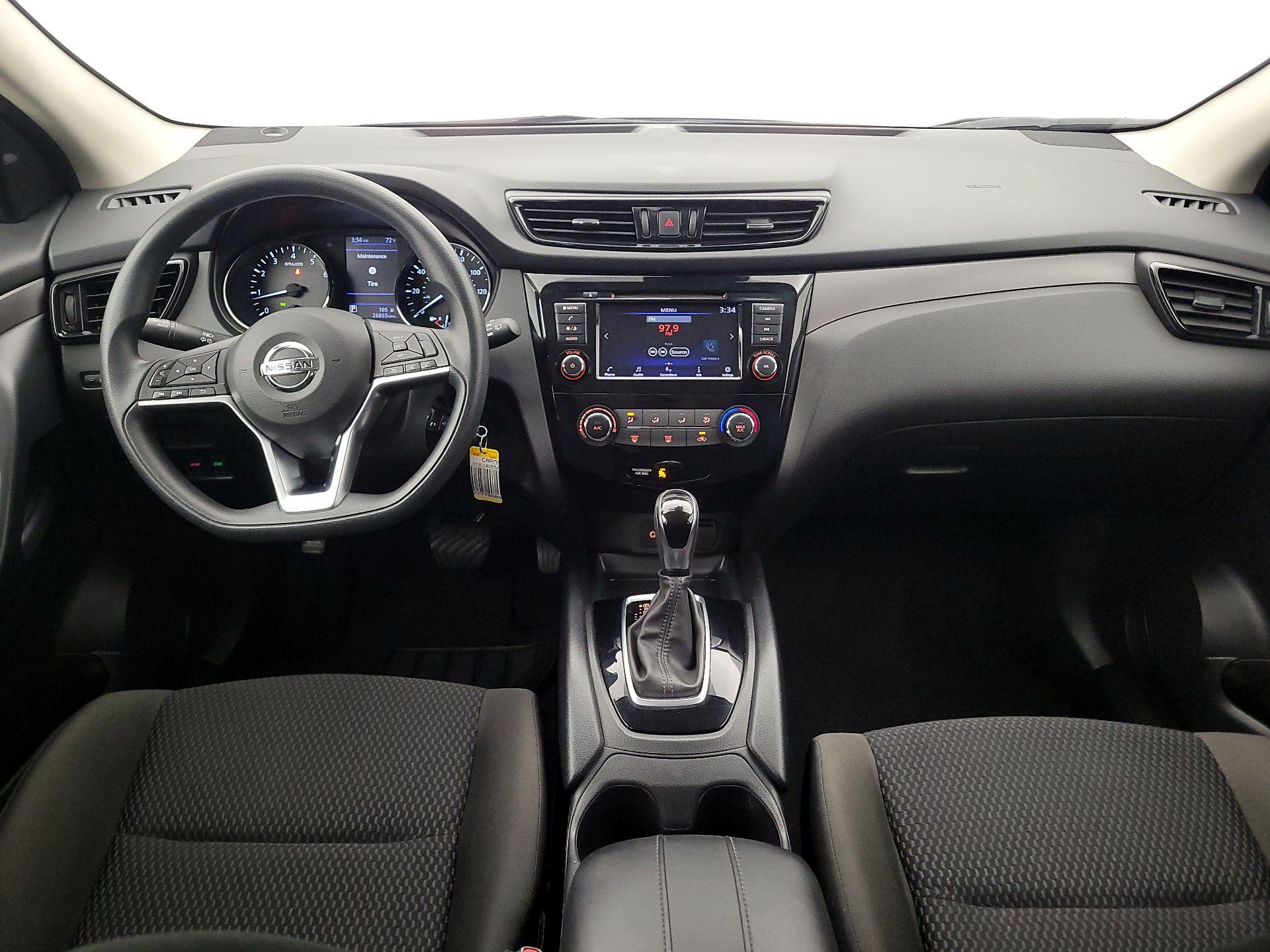 Thumbnail: 2021 Nissan Rogue Sport - 9