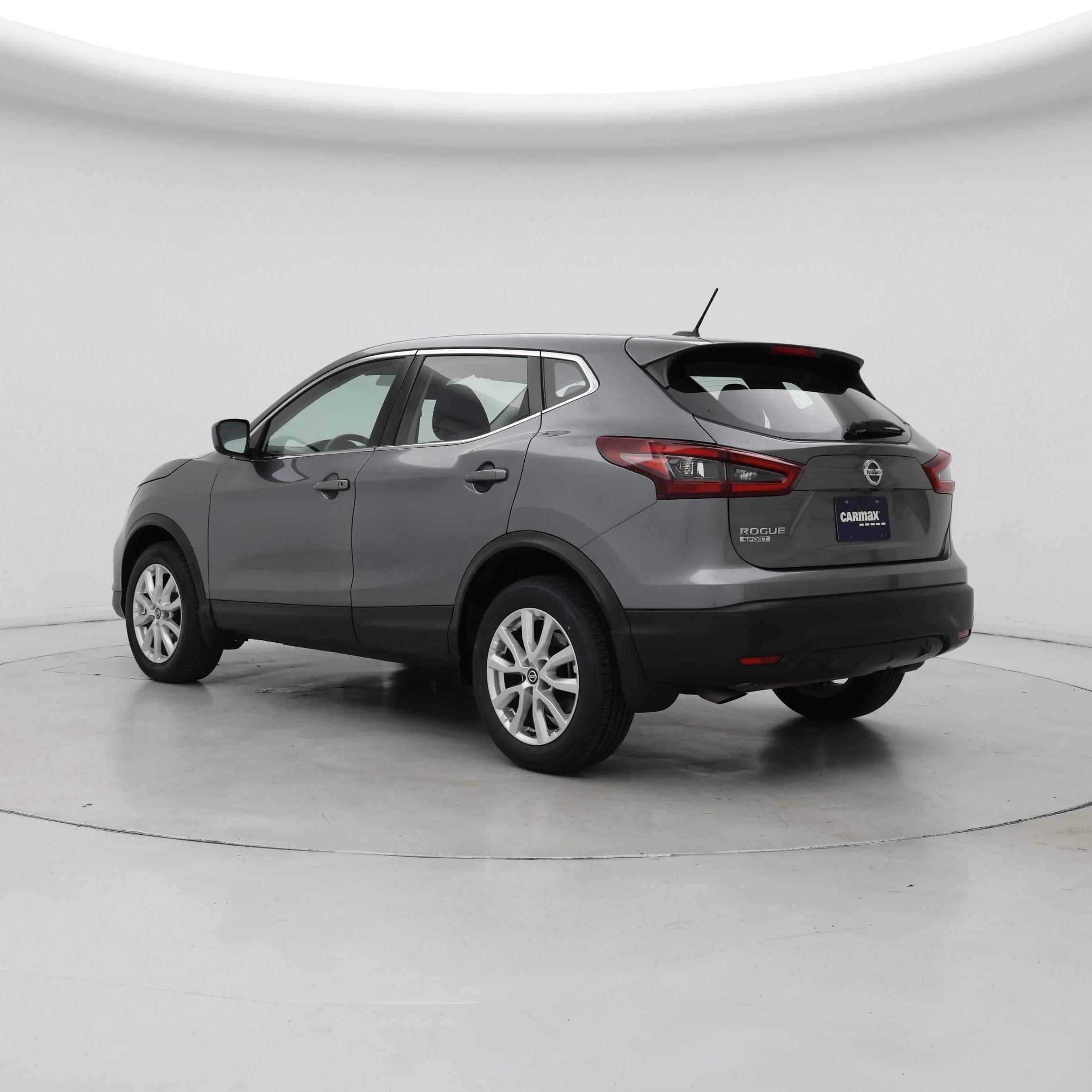 Thumbnail: 2021 Nissan Rogue Sport - 2