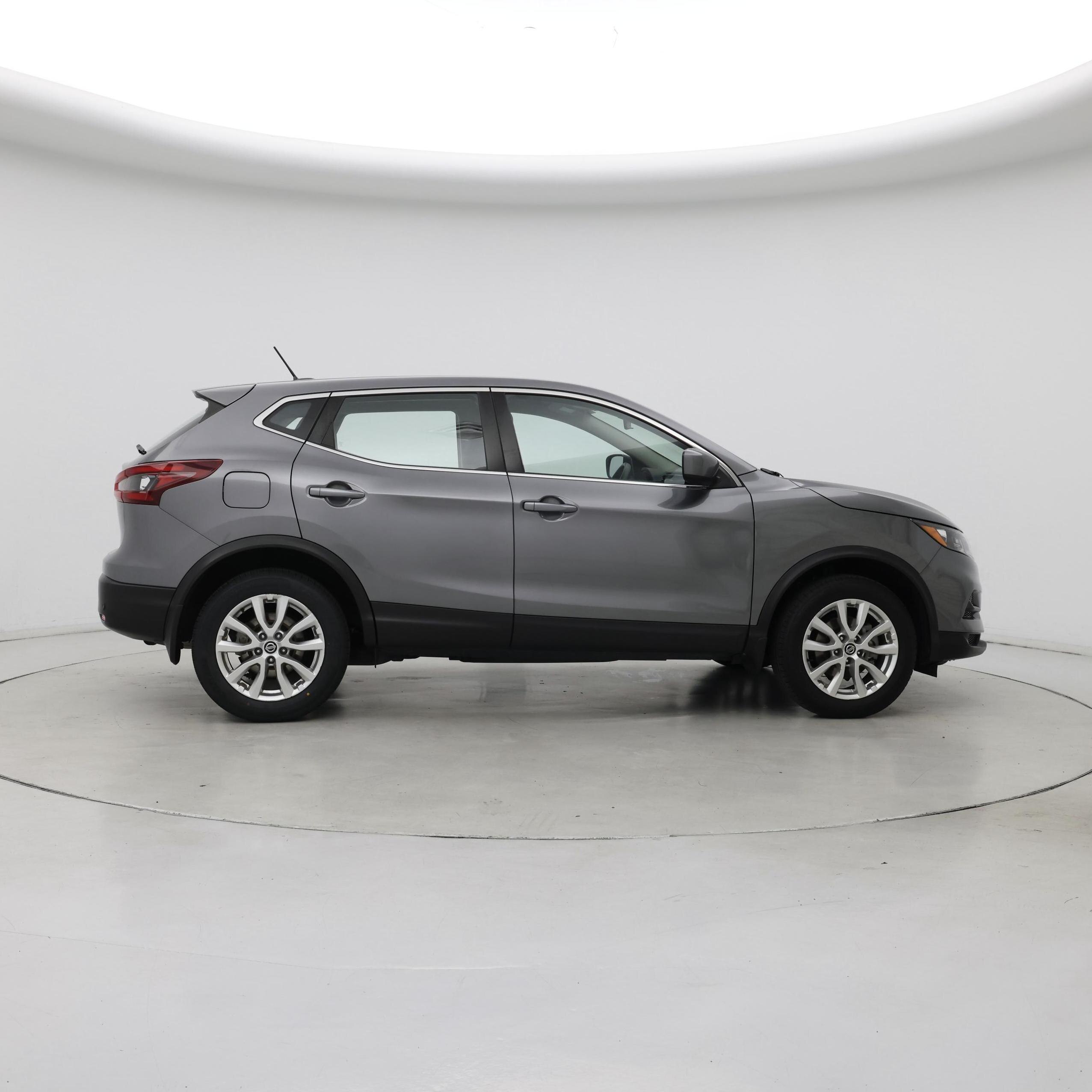 Thumbnail: 2021 Nissan Rogue Sport - 7