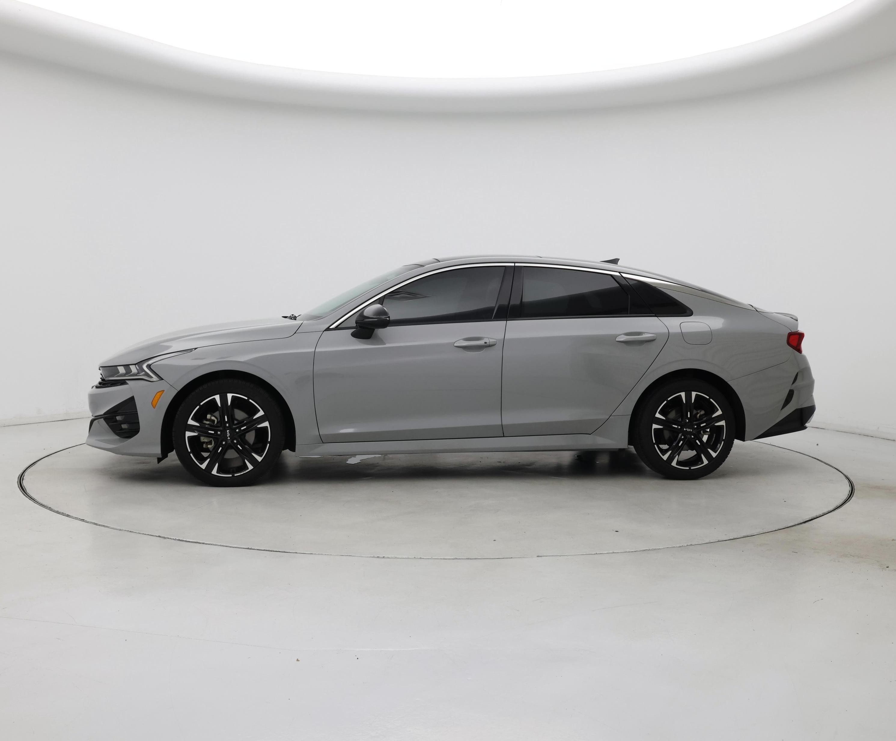 Thumbnail: 2023 Kia K5 - 3