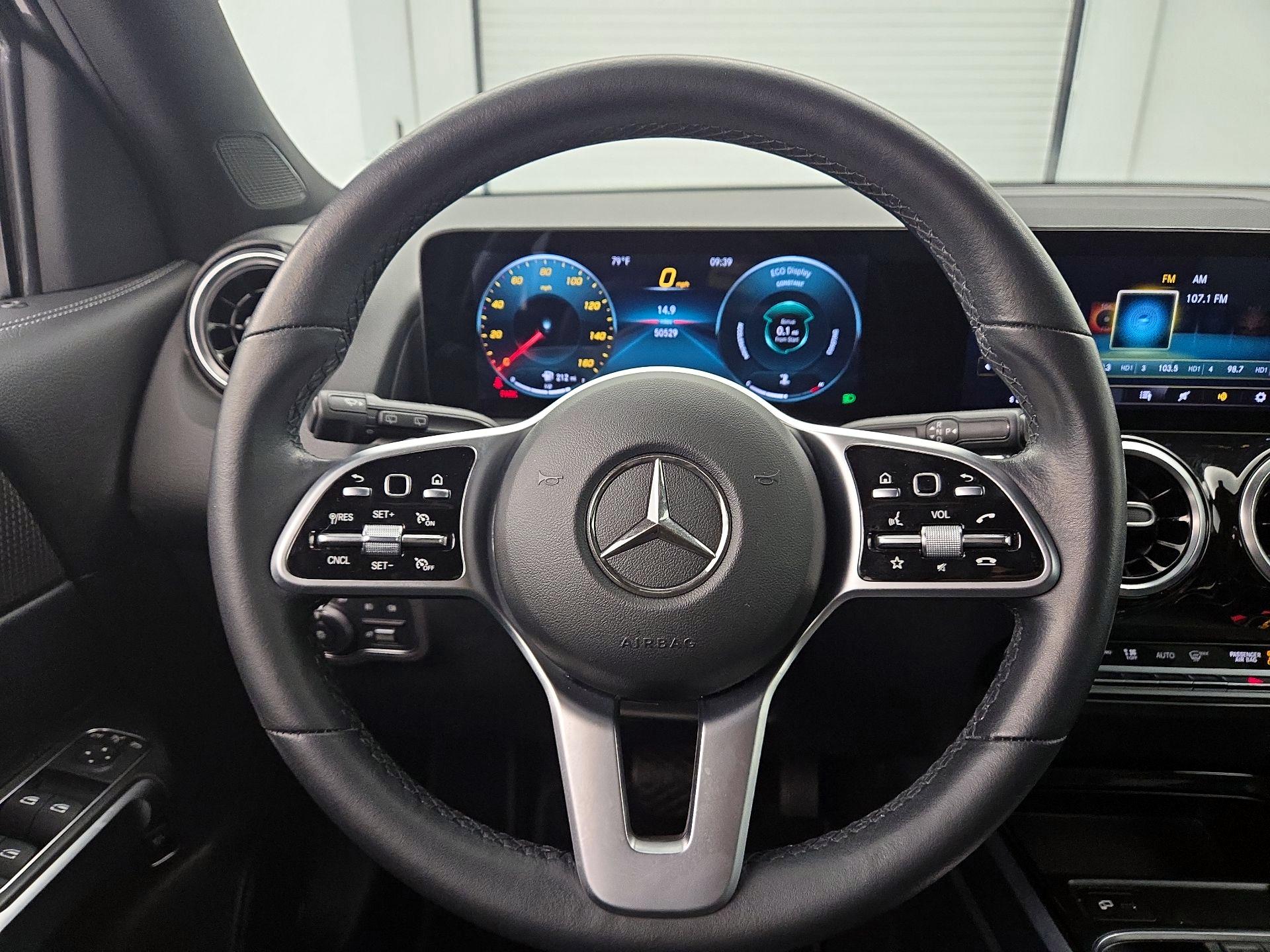 Thumbnail: 2022 Mercedes-Benz GLB - 10