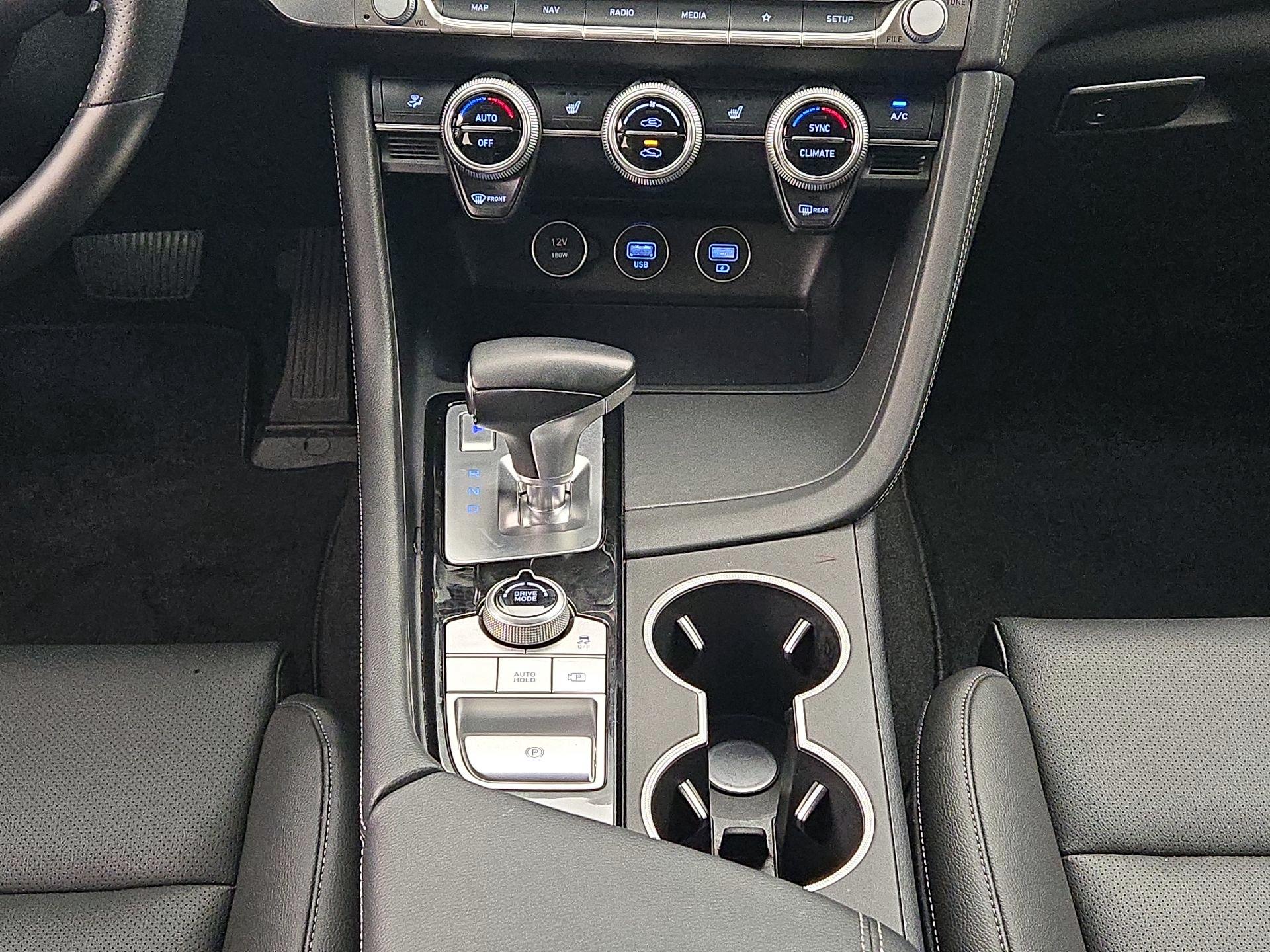 Thumbnail: 2022 Genesis G70 - 18
